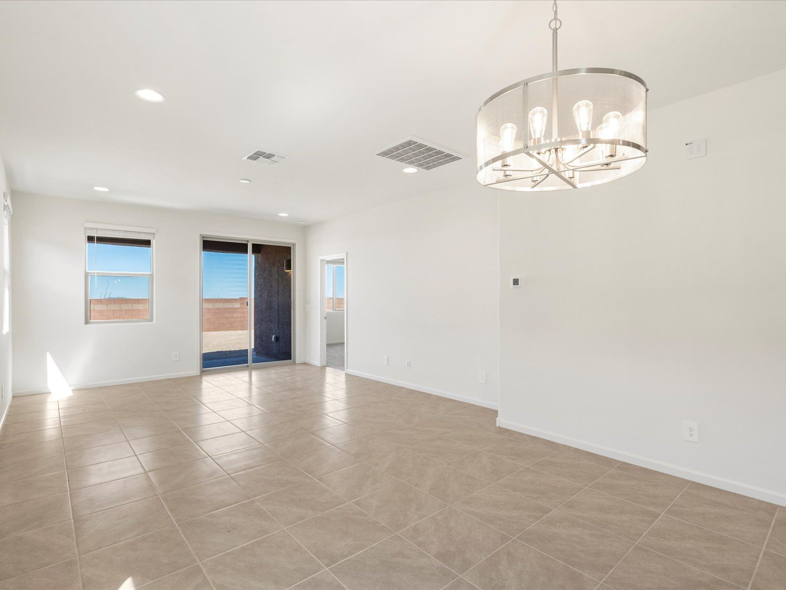 Welcome to the 1460 floorplan.