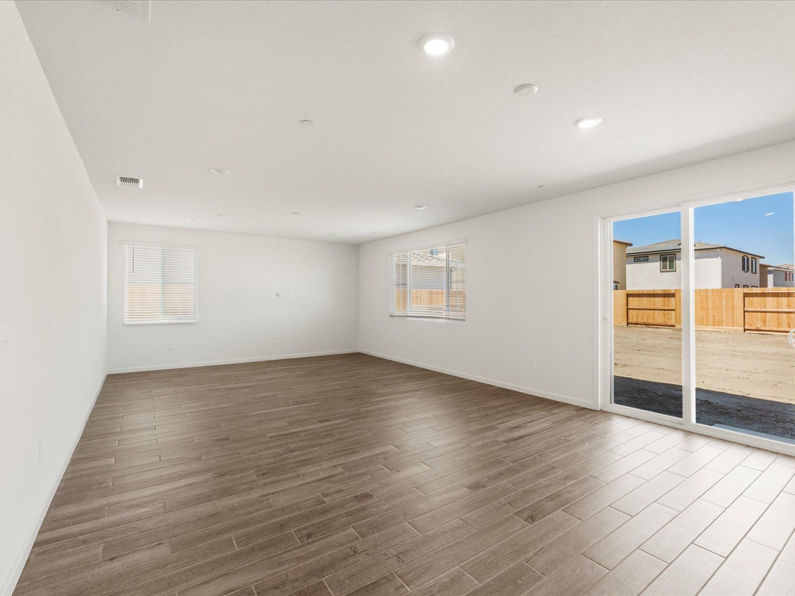 SAC_Aspen-At-Villa-Ticino_4522_Living-Area_B_2261-Hewins-St