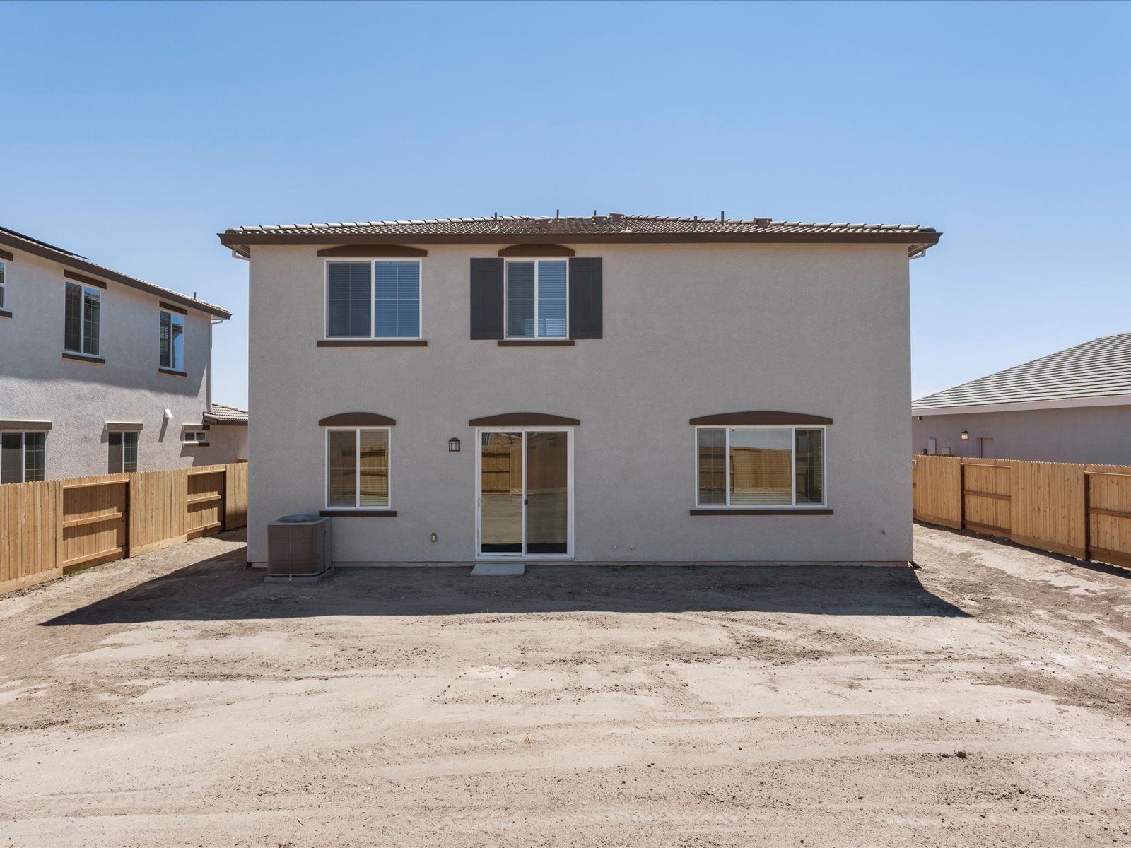 2261 HEWINS ST (Residence 3)