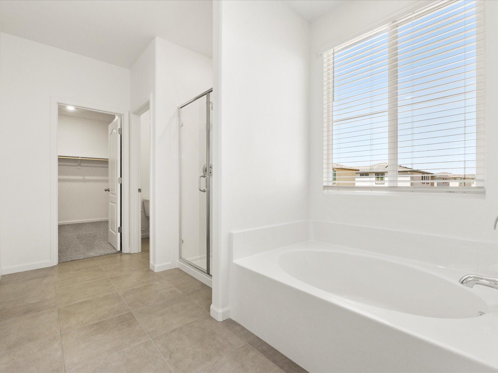 2261 HEWINS ST (Residence 3)