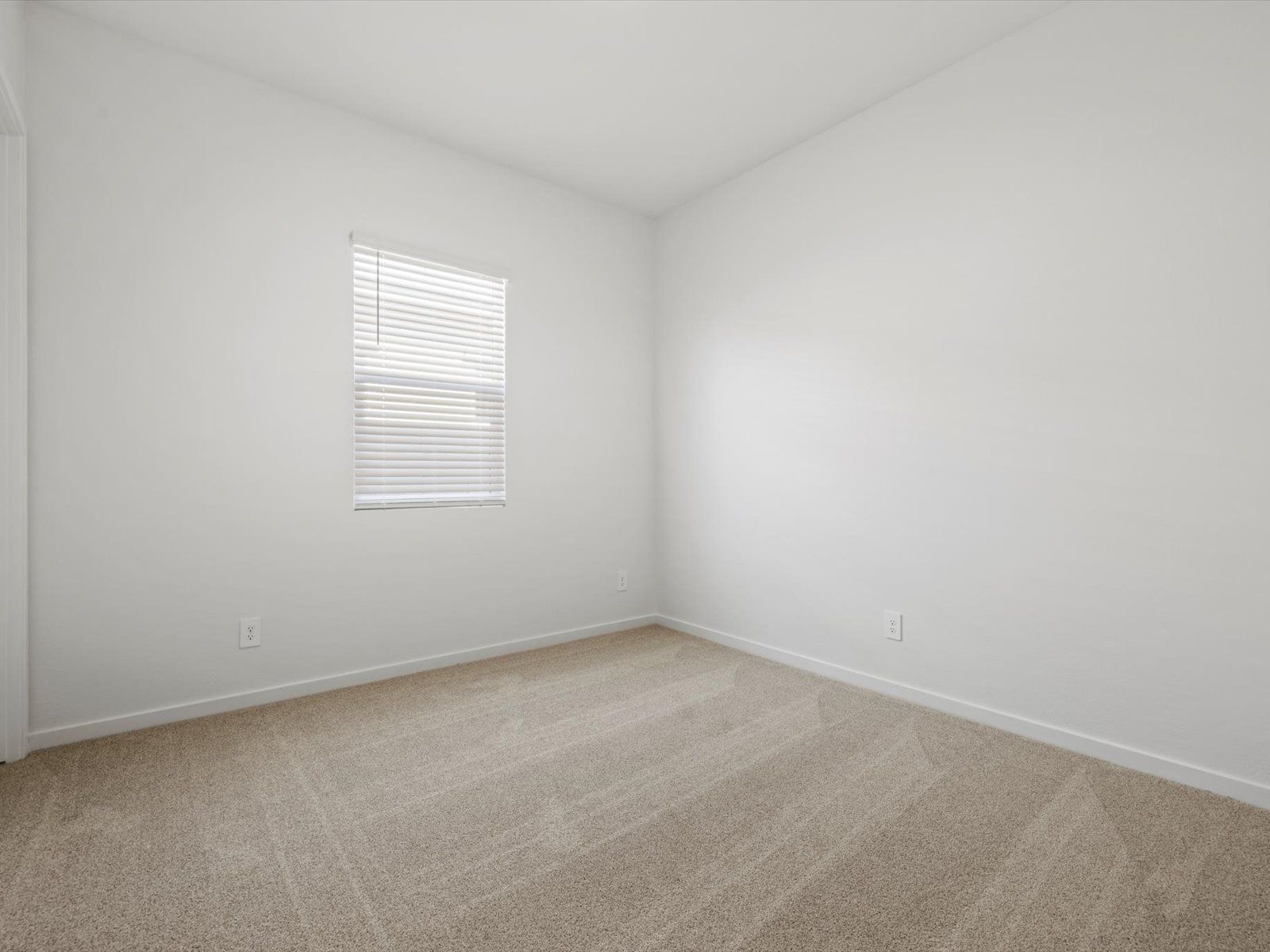 4921 N 175th Lane (Kellen)