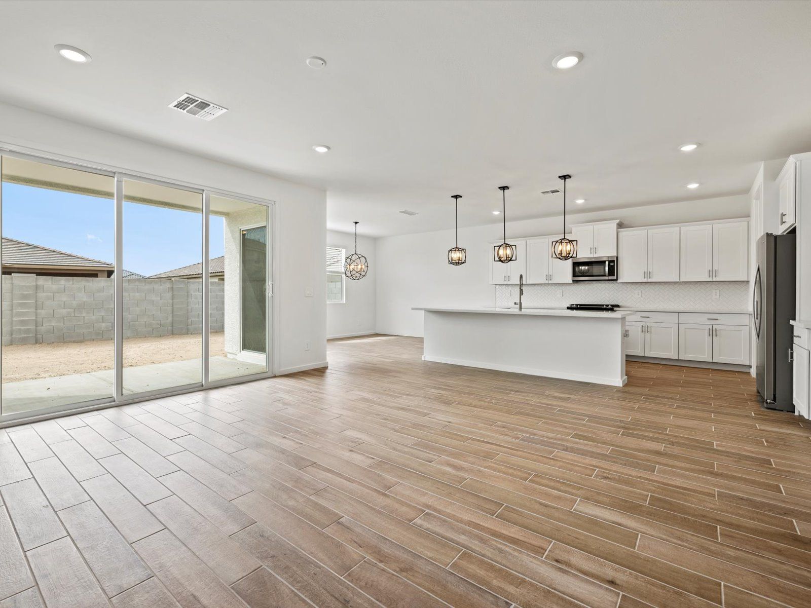 17794 W Odeum Lane (Bailey)