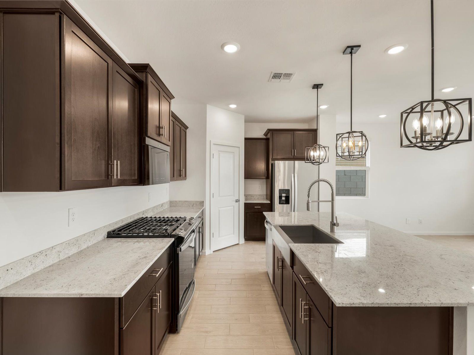 Leslie - Meritage Homes by Teravalis - Estate Series: Buckeye, Arizona - Meritage Homes