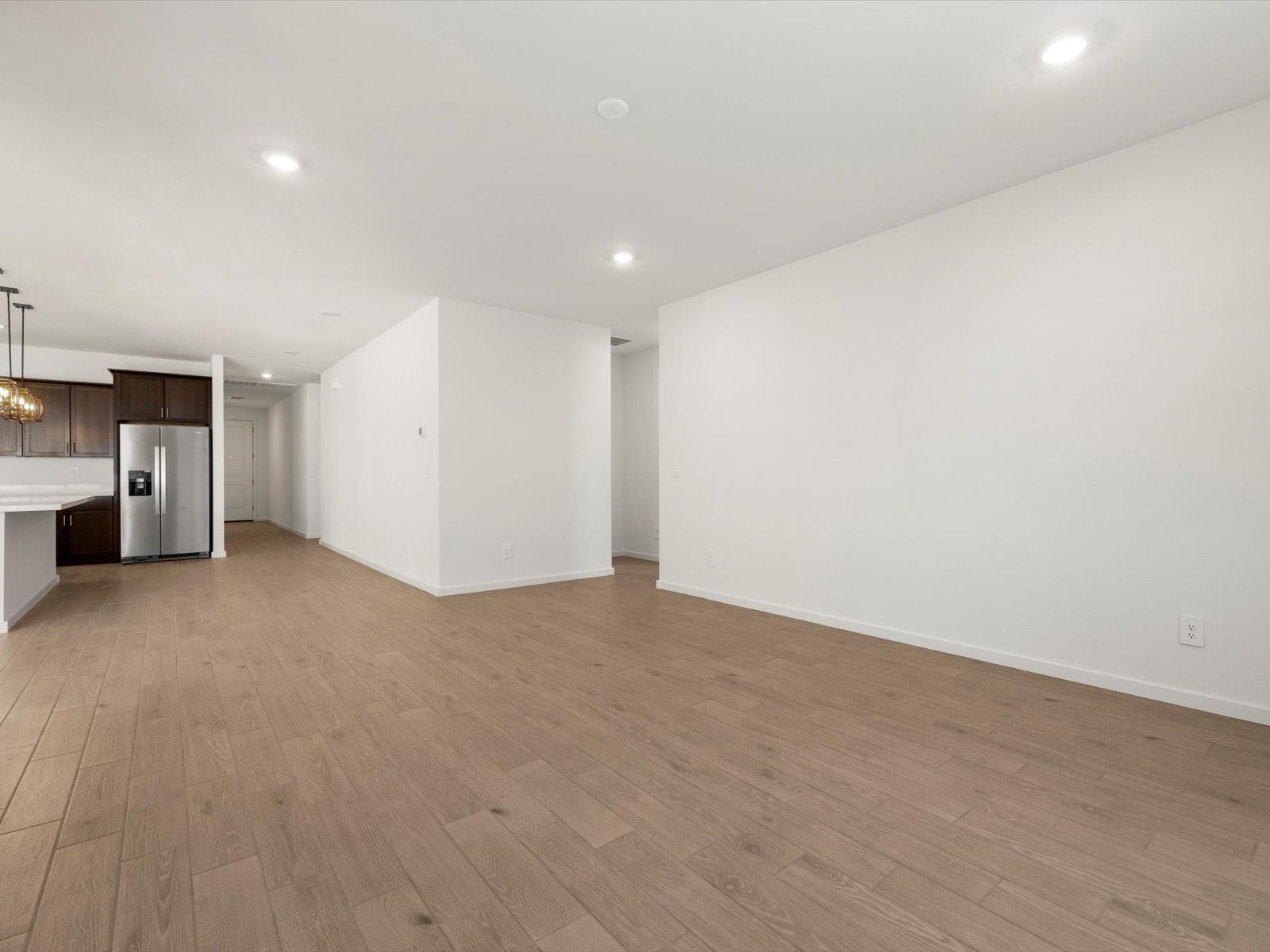 30518 W NIGHTSHADE DRIVE (Arlo)