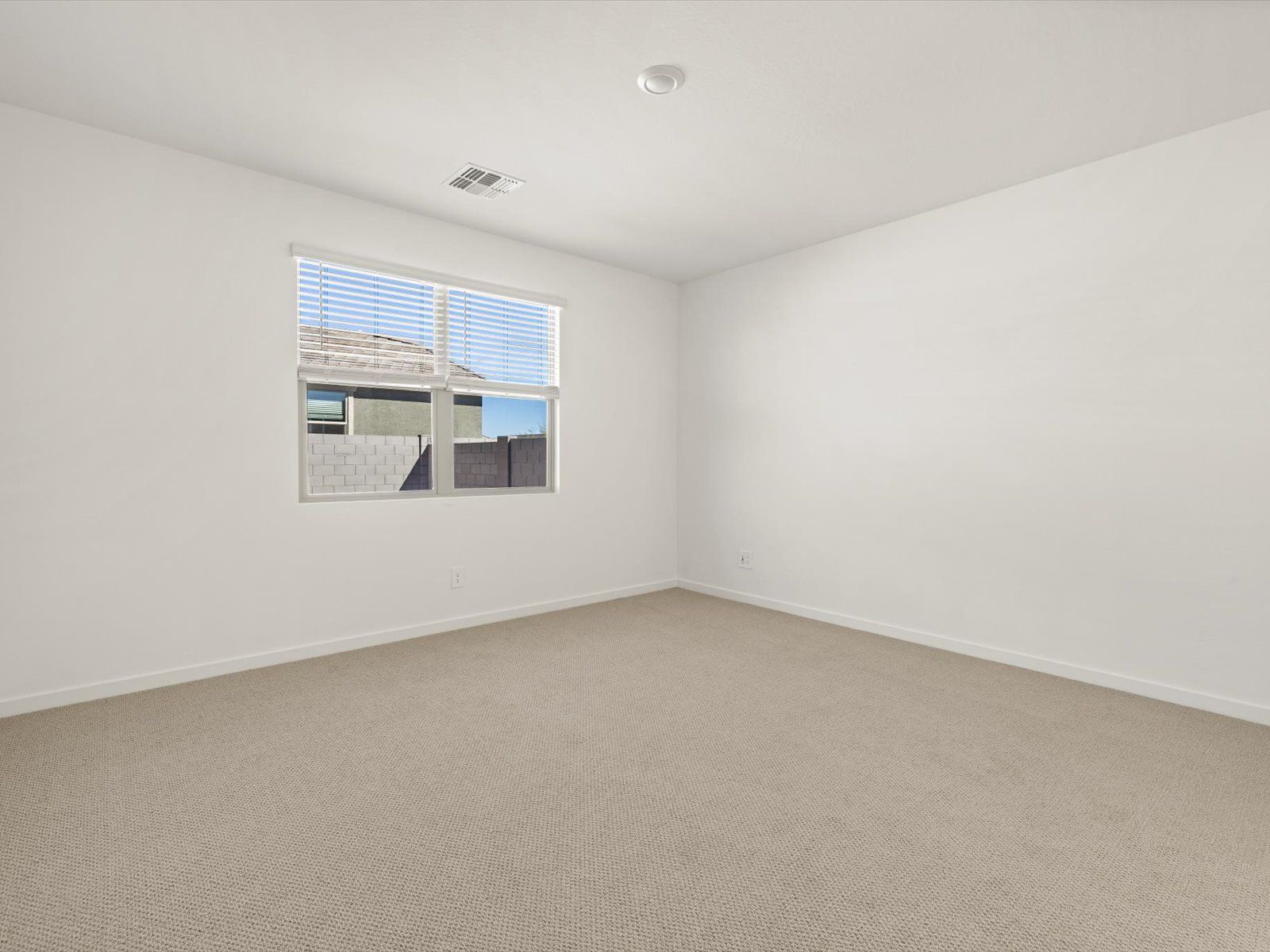 PHX_Paloma-Creek_Bedroom_16082-W-Desert-Spoon-Dr
