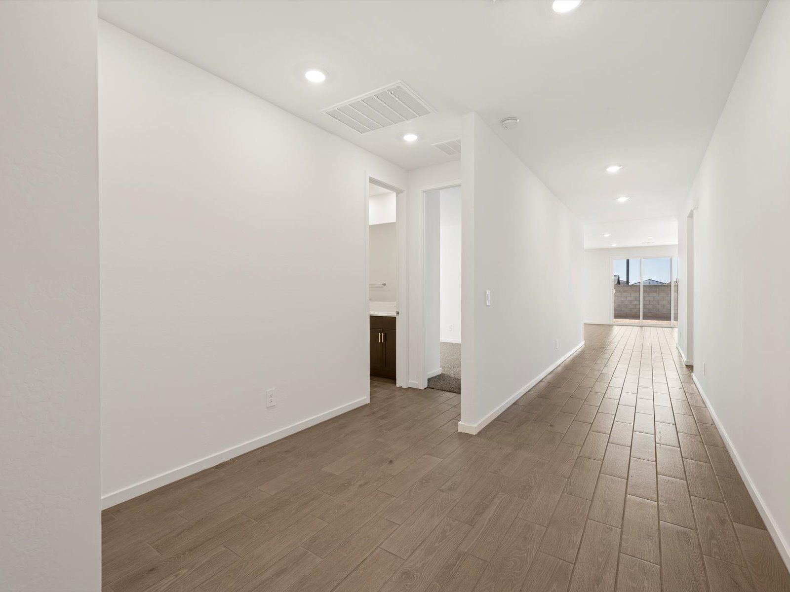 17695 W Odeum Lane (Bailey)