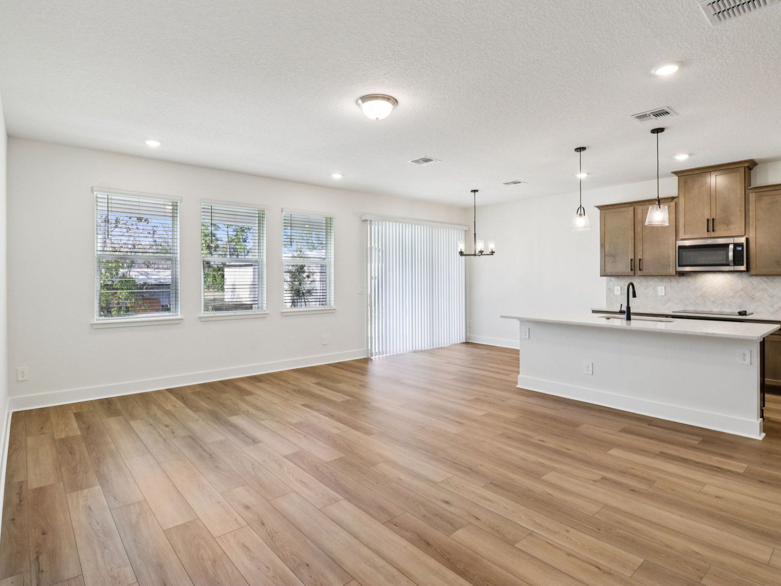 1328 OAKHAVEN AVE (Modena)