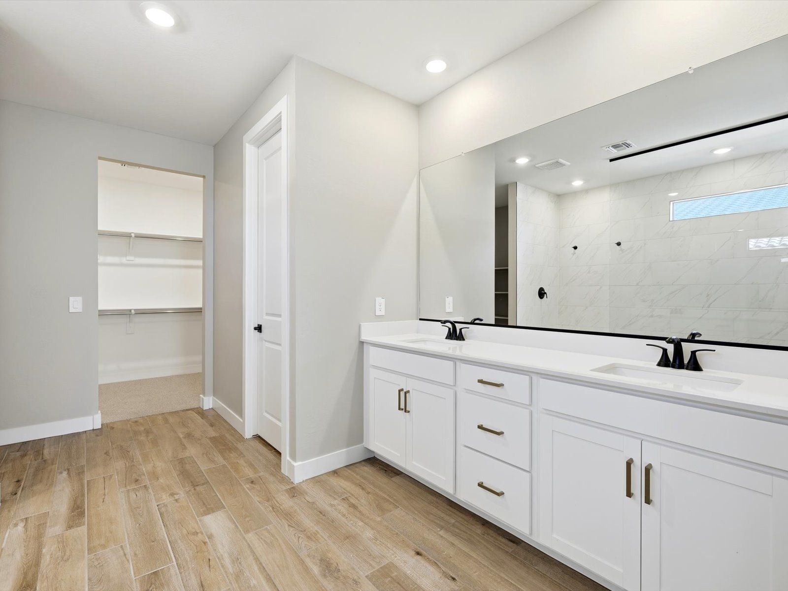 15789 W El Cortez Place