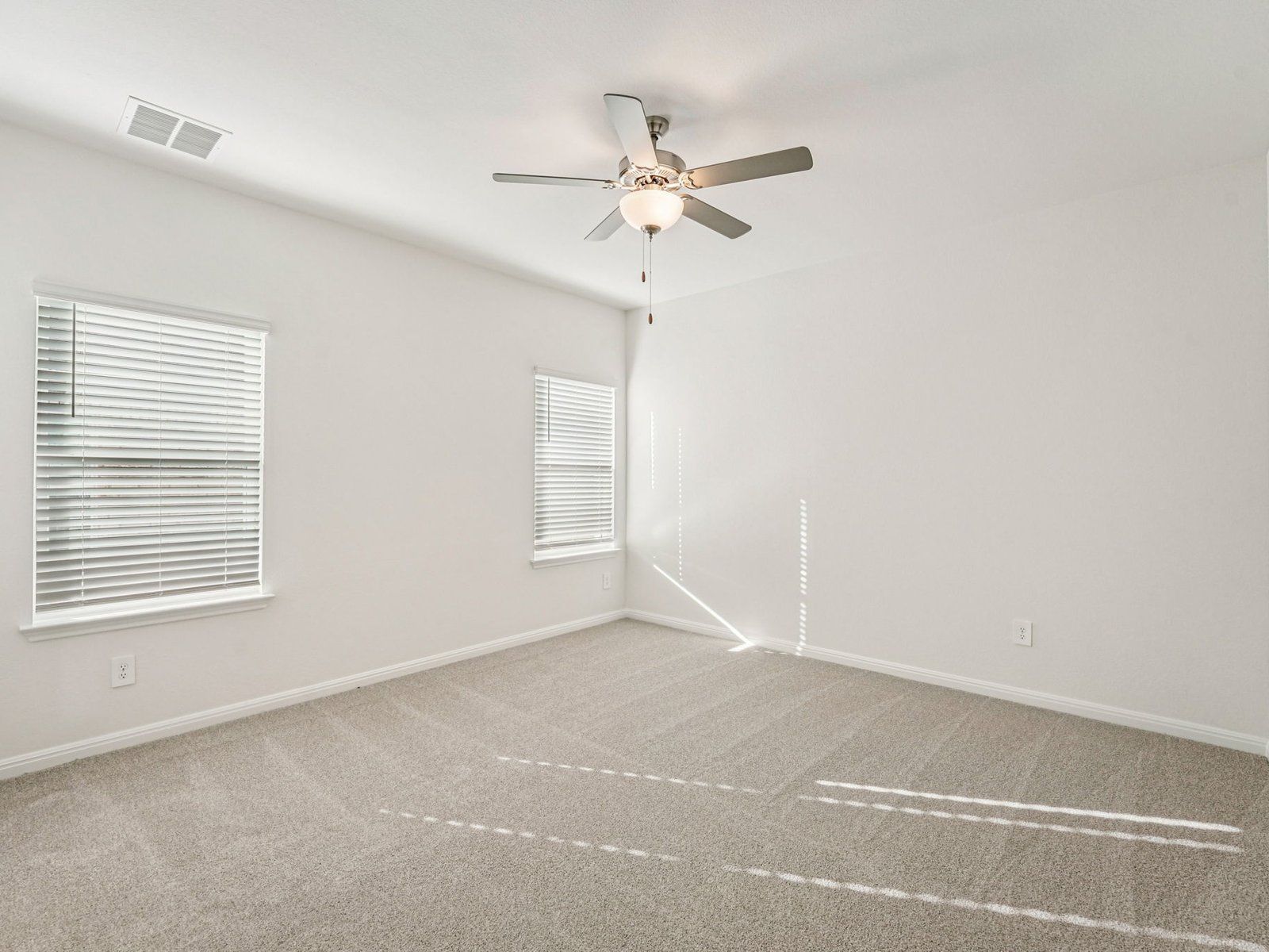 The Pike (772) - Flora: Hutto, Texas - Meritage Homes