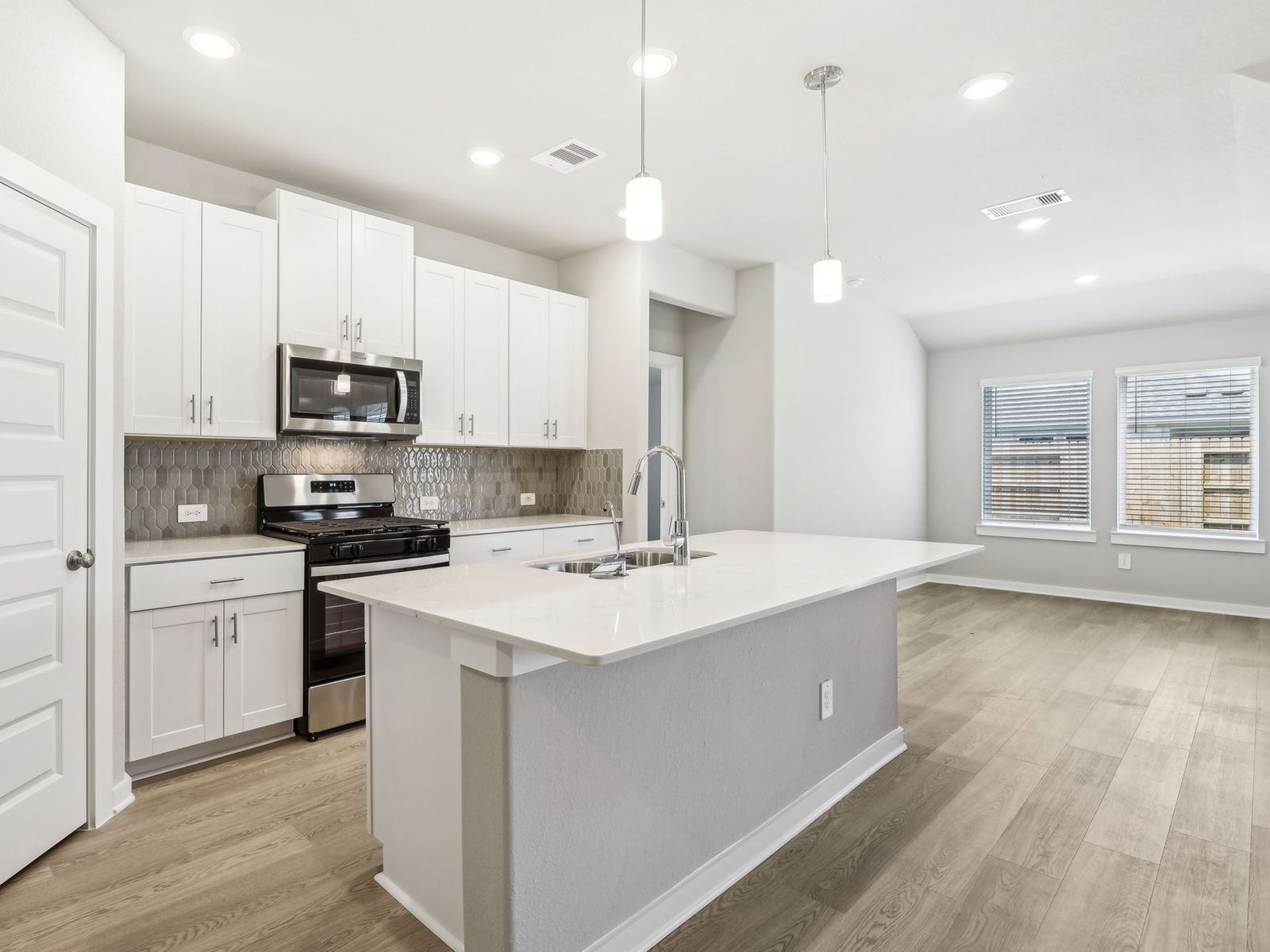 8210 Blackwell Cove Drive (The Briscoe (820)) Image