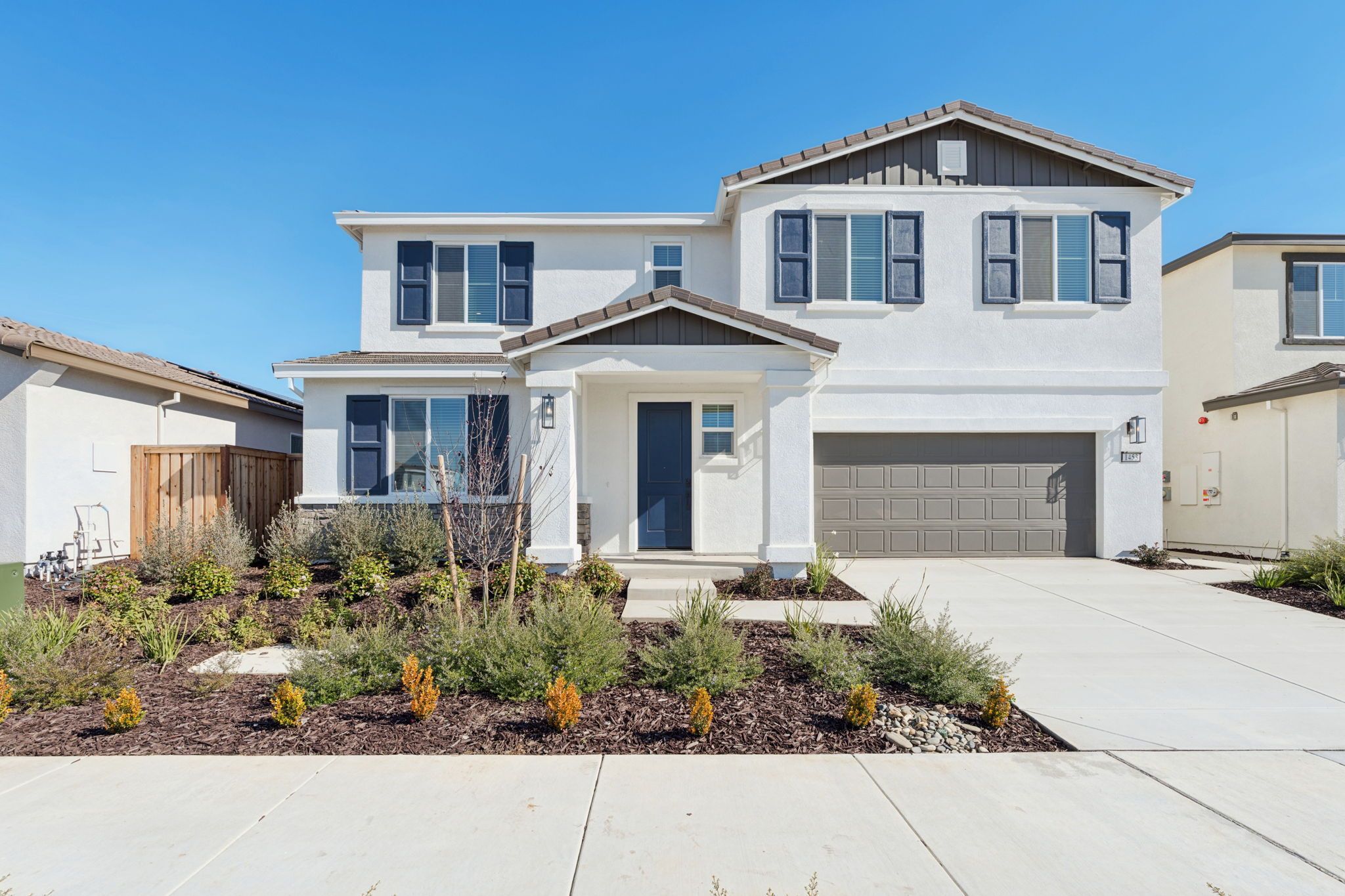 1453 McIntyre St (Residence 4)