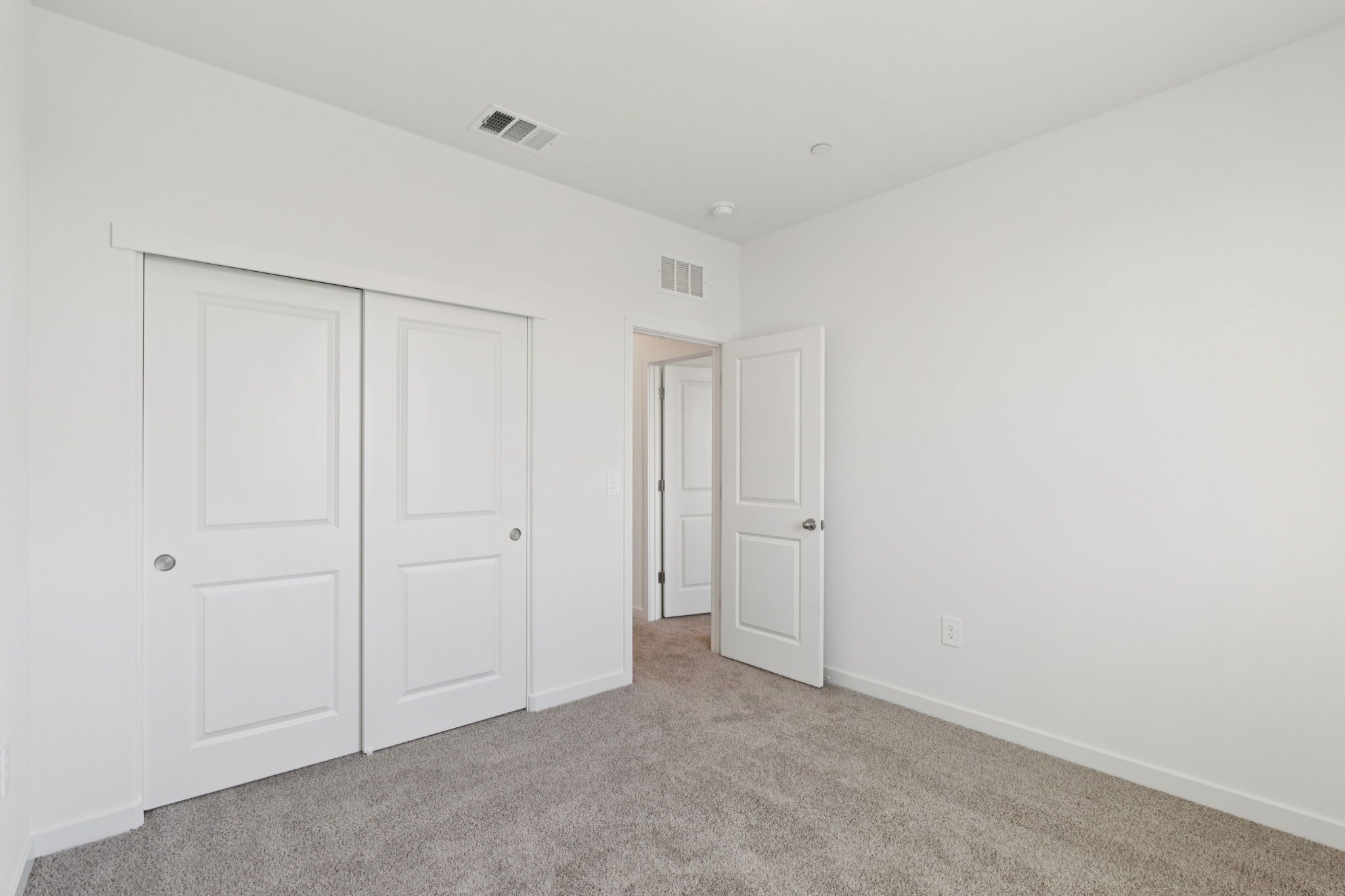 1453 McIntyre St (Residence 4)