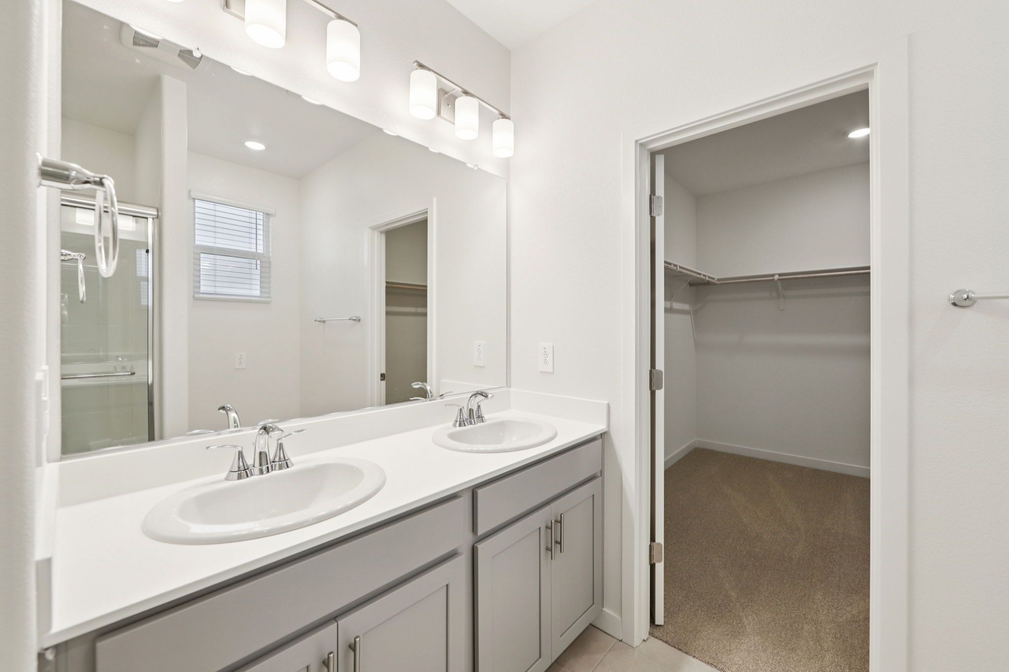 305 Hanson Lane (Residence 1)