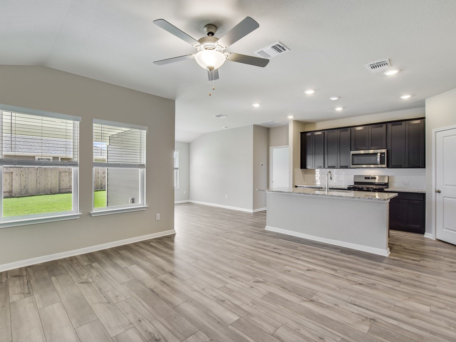 The Briscoe (820) - Riverbend at Double Eagle - Reserve Collection: Cedar Creek, Texas - Meritage Homes