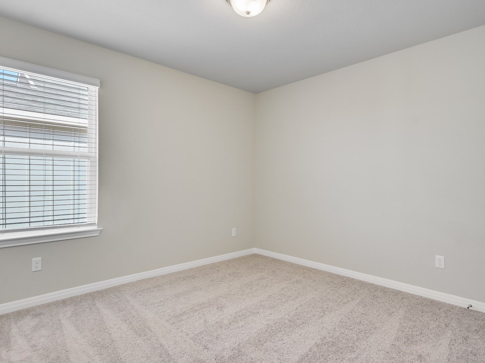 The Lassen (370) Floorplan