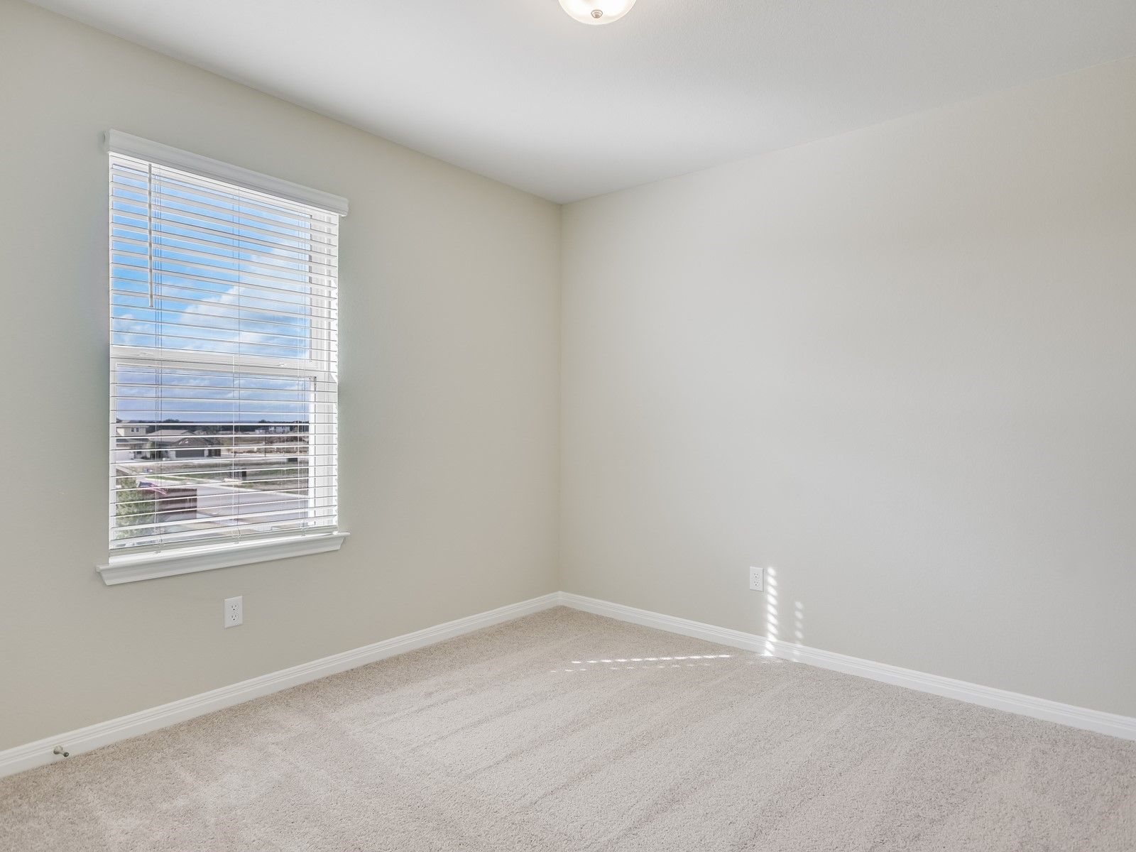 The Lassen (370) Floorplan