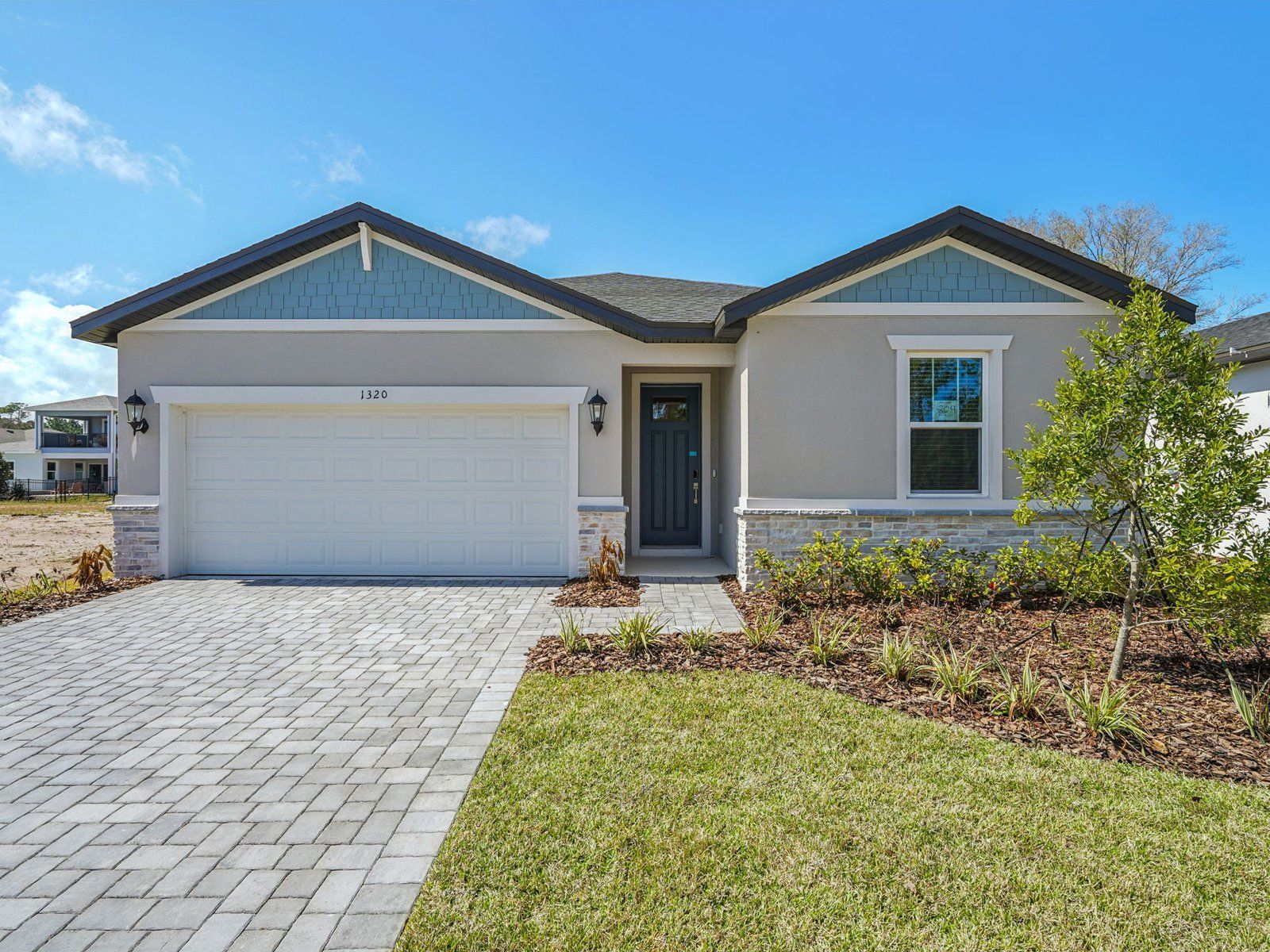 1320 OAKHAVEN AVE (Corsica)