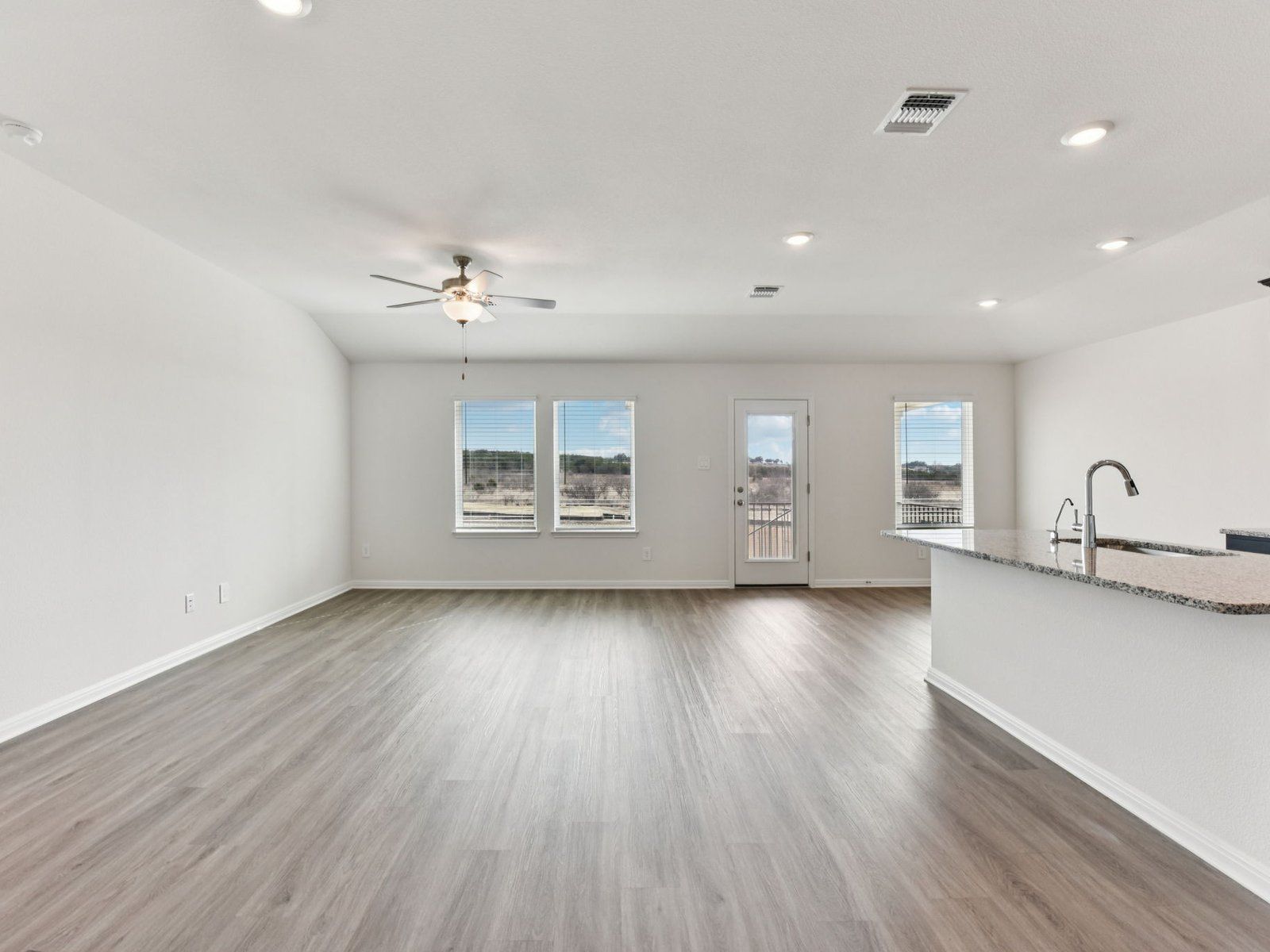 The Ross (410) Floorplan