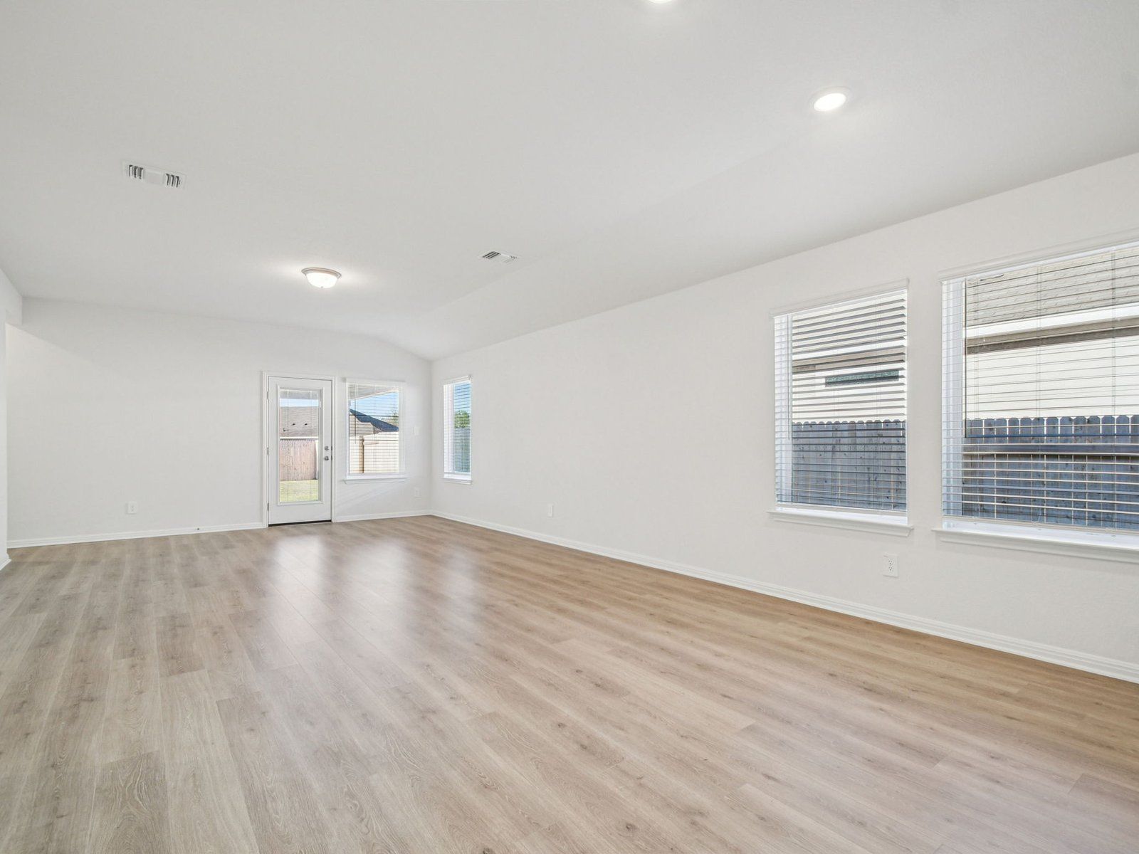 The Hughes (841) - Riverbend at Double Eagle - Reserve Collection: Cedar Creek, Texas - Meritage Homes