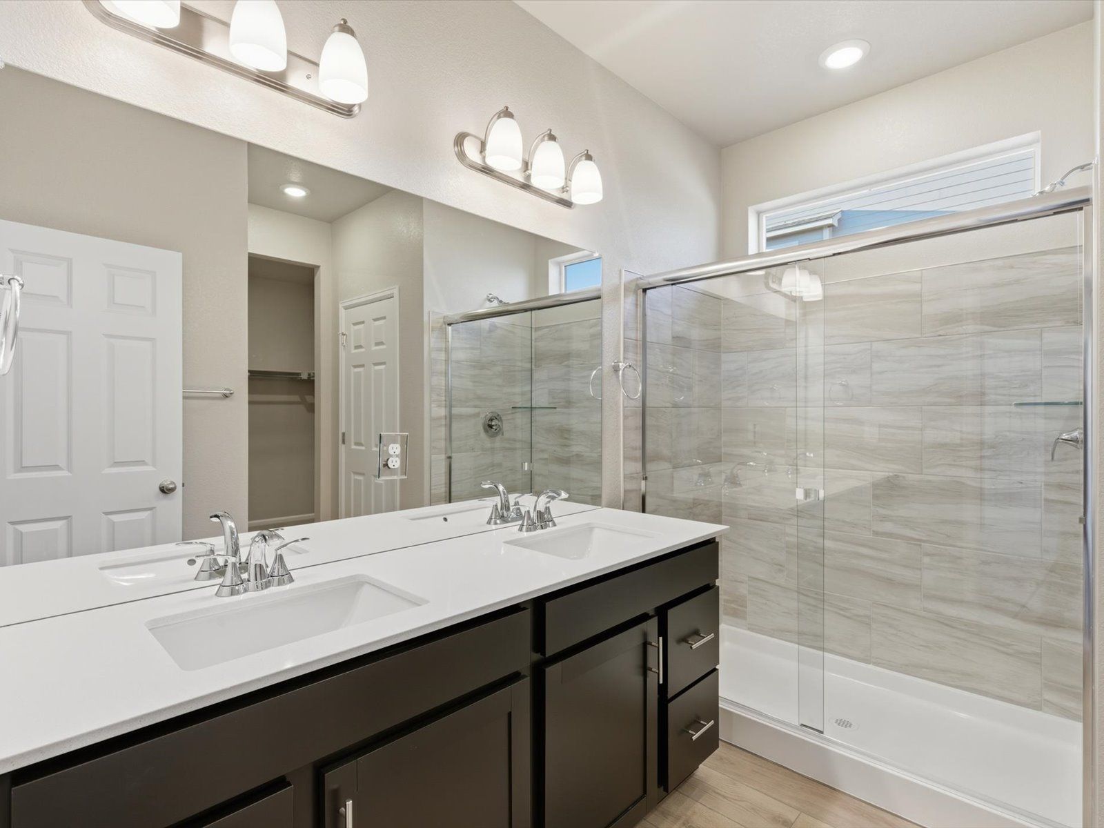DEN_Buffalo-Highlands_Byers_Bathroom_D_8906-Rifle-St