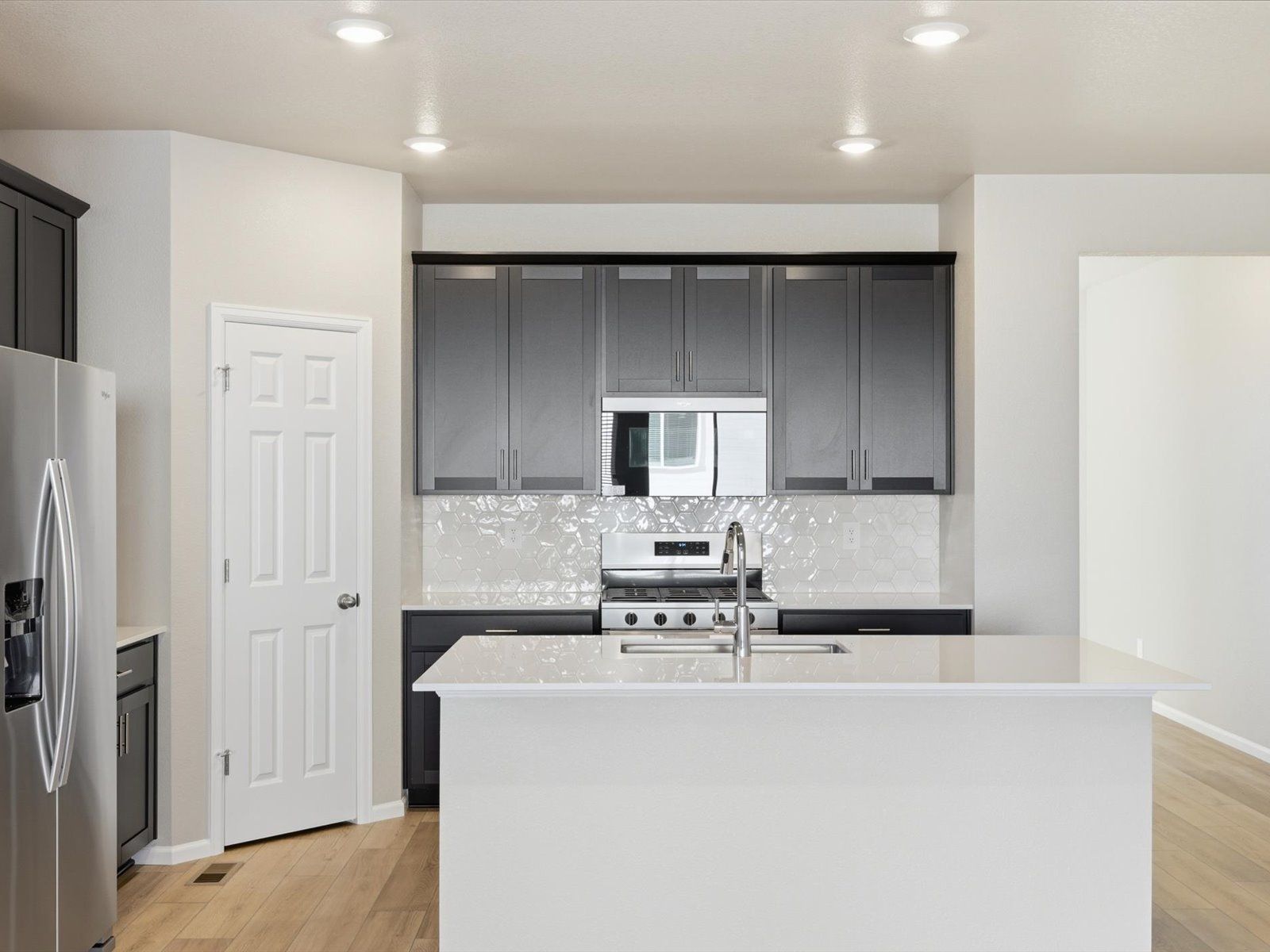 DEN_Buffalo-Highlands_Byers_Kitchen_D_8906-Rifle-St