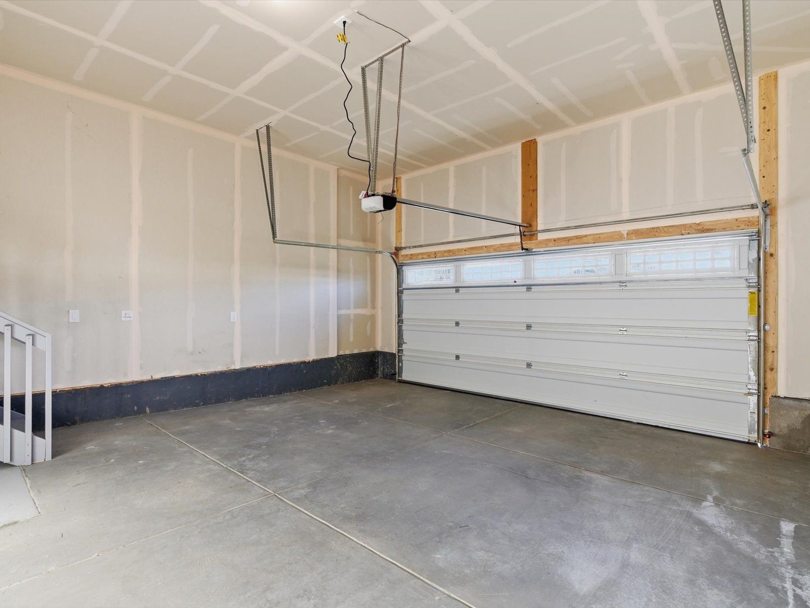DEN_Buffalo-Highlands_Byers_Garage_D_8906-Rifle-St