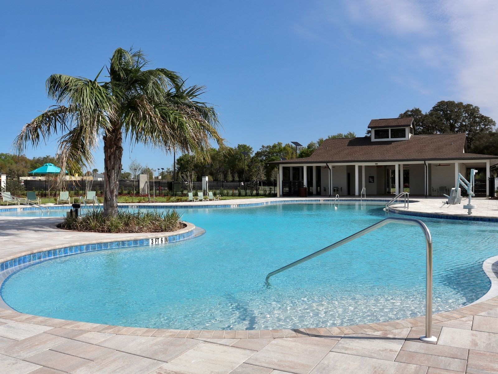 Residents will have access to 2 amenity centers. The Hammock Oaks amenity center is now open. The Reserve at Hammock Oaks amenity center is coming soon.