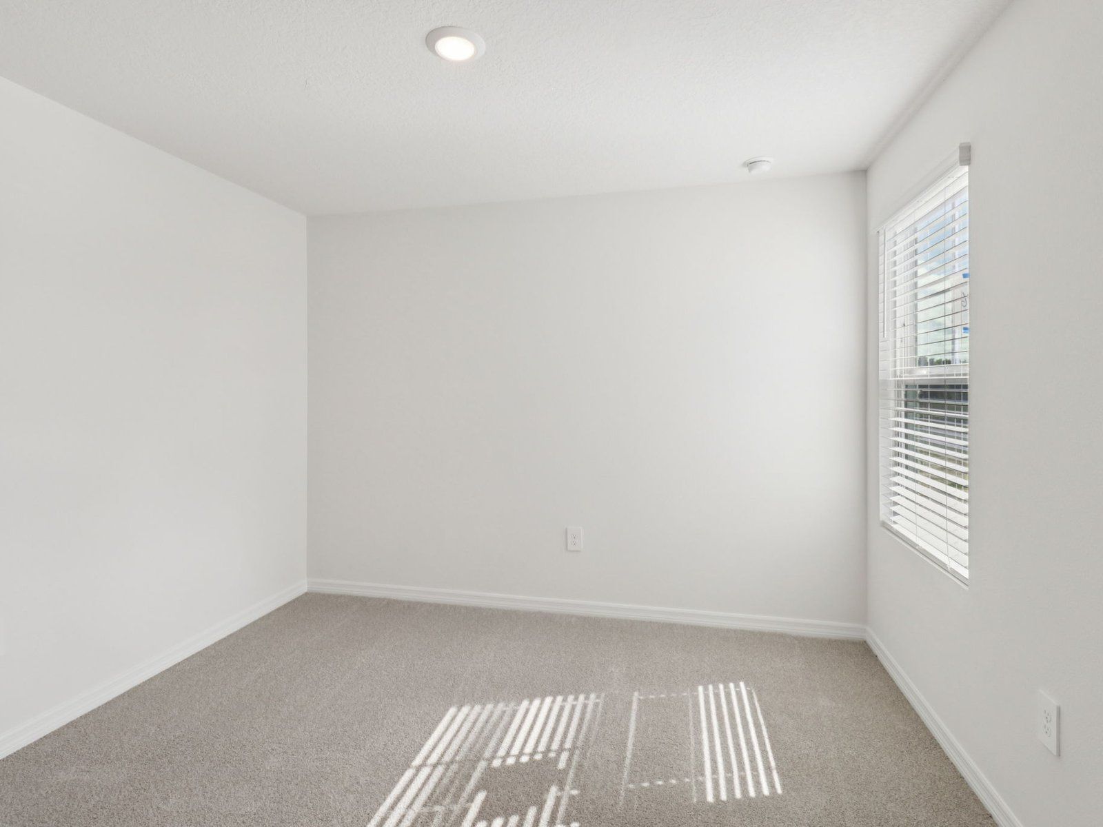 Secondary bedroom