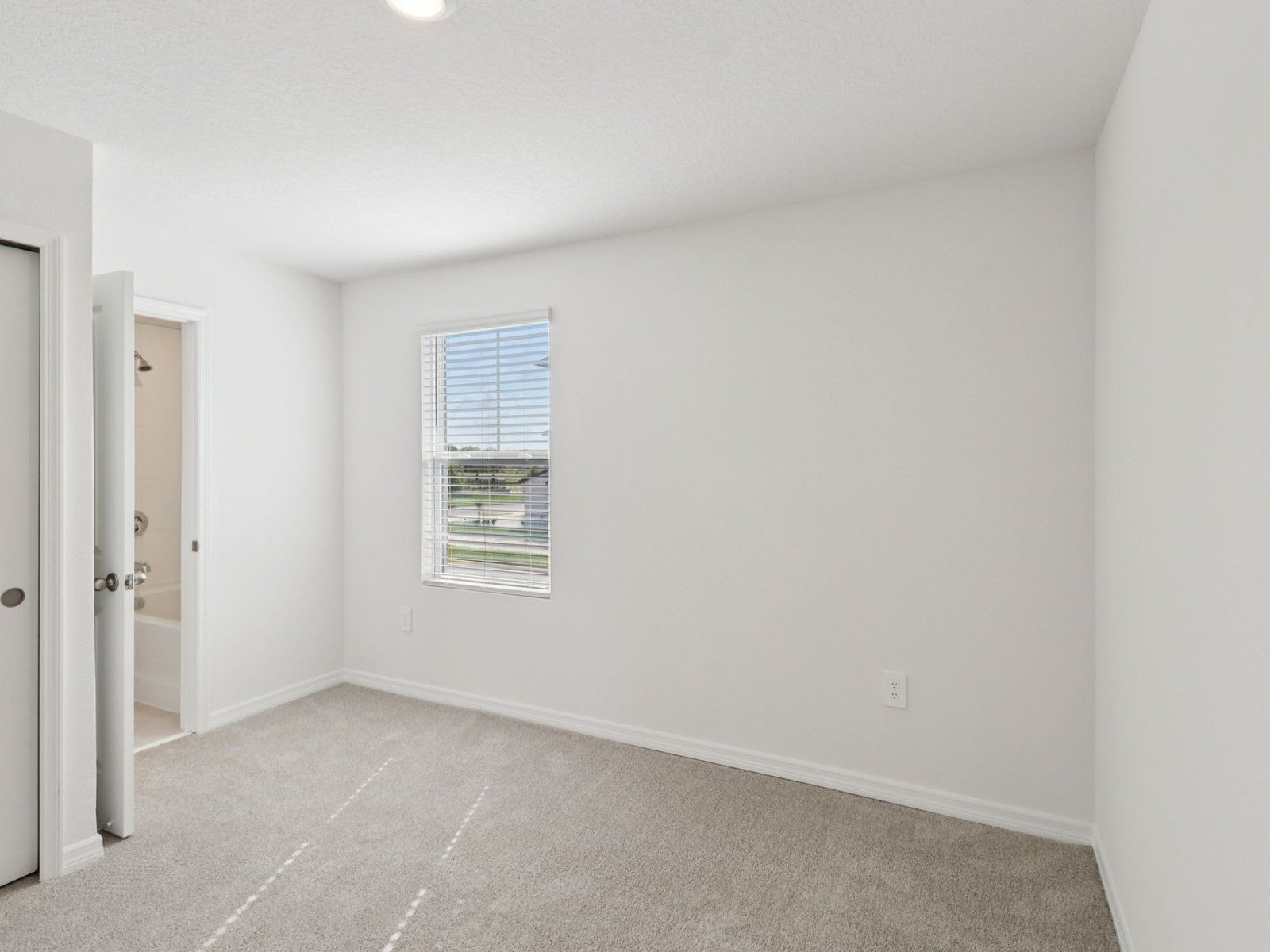 Secondary bedroom