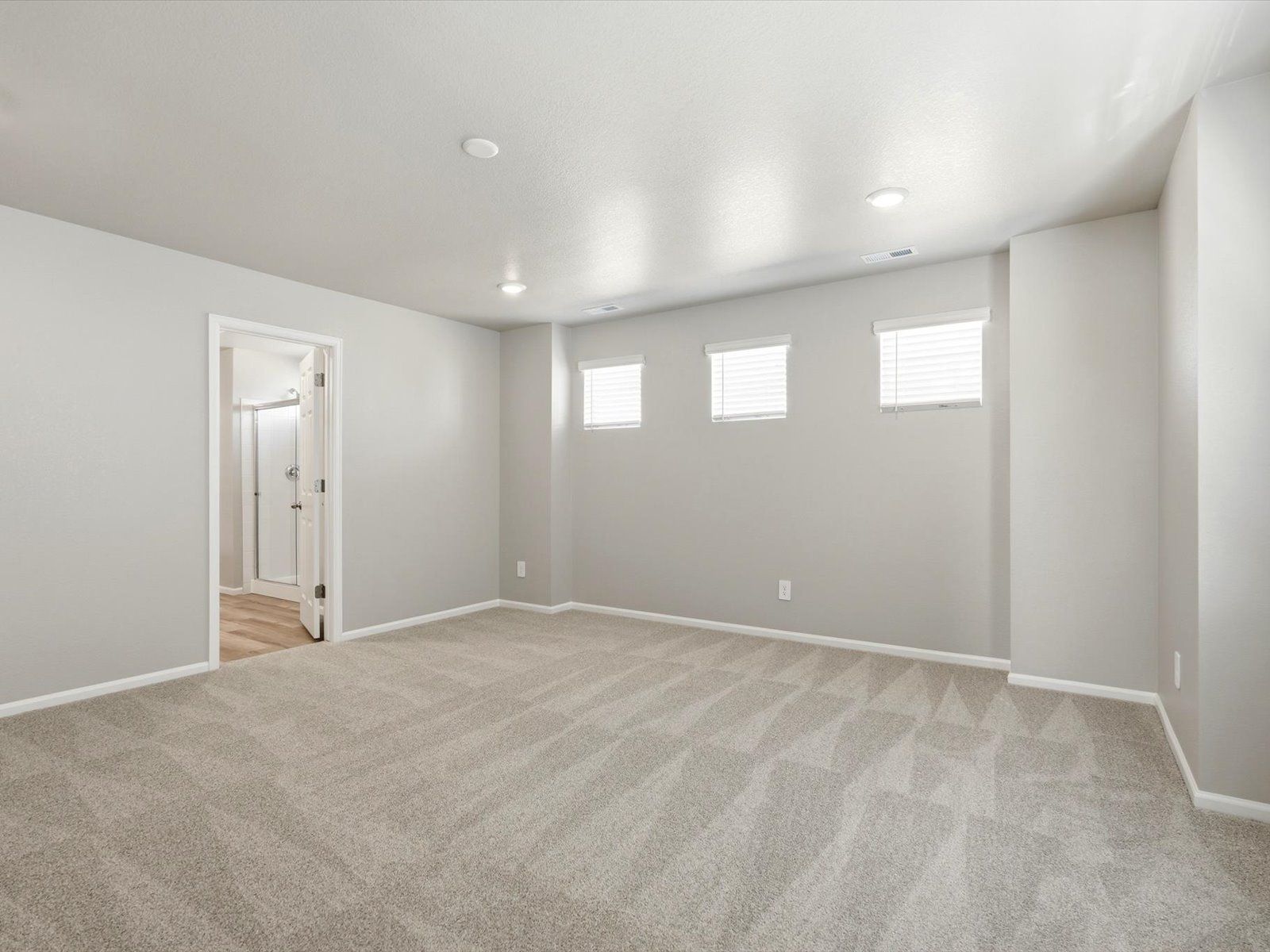 DEN_Buffalo-Highlands_Bergamot_Bedroom_D_8948-Salida-St
