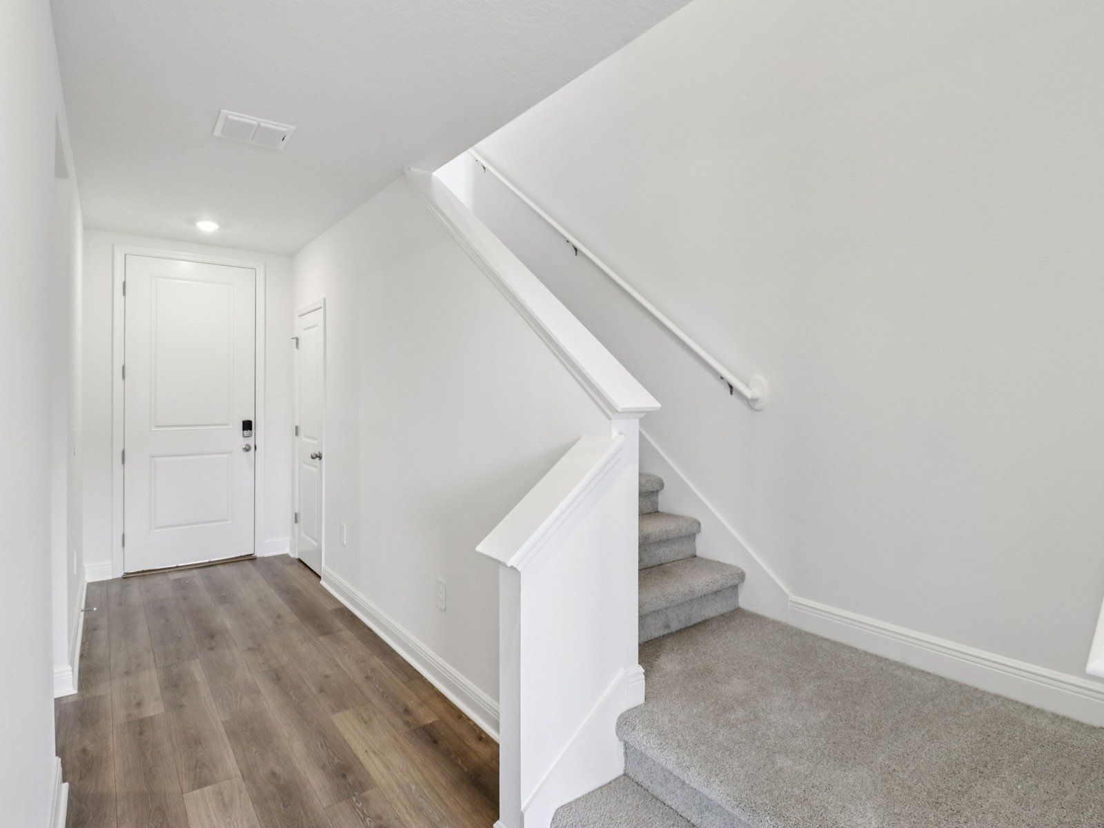 5-custom-Orlando - The Reserve at Hammock Oaks - 807 Sunshower Dr Lady Lake FL 32159 - 005.jpg