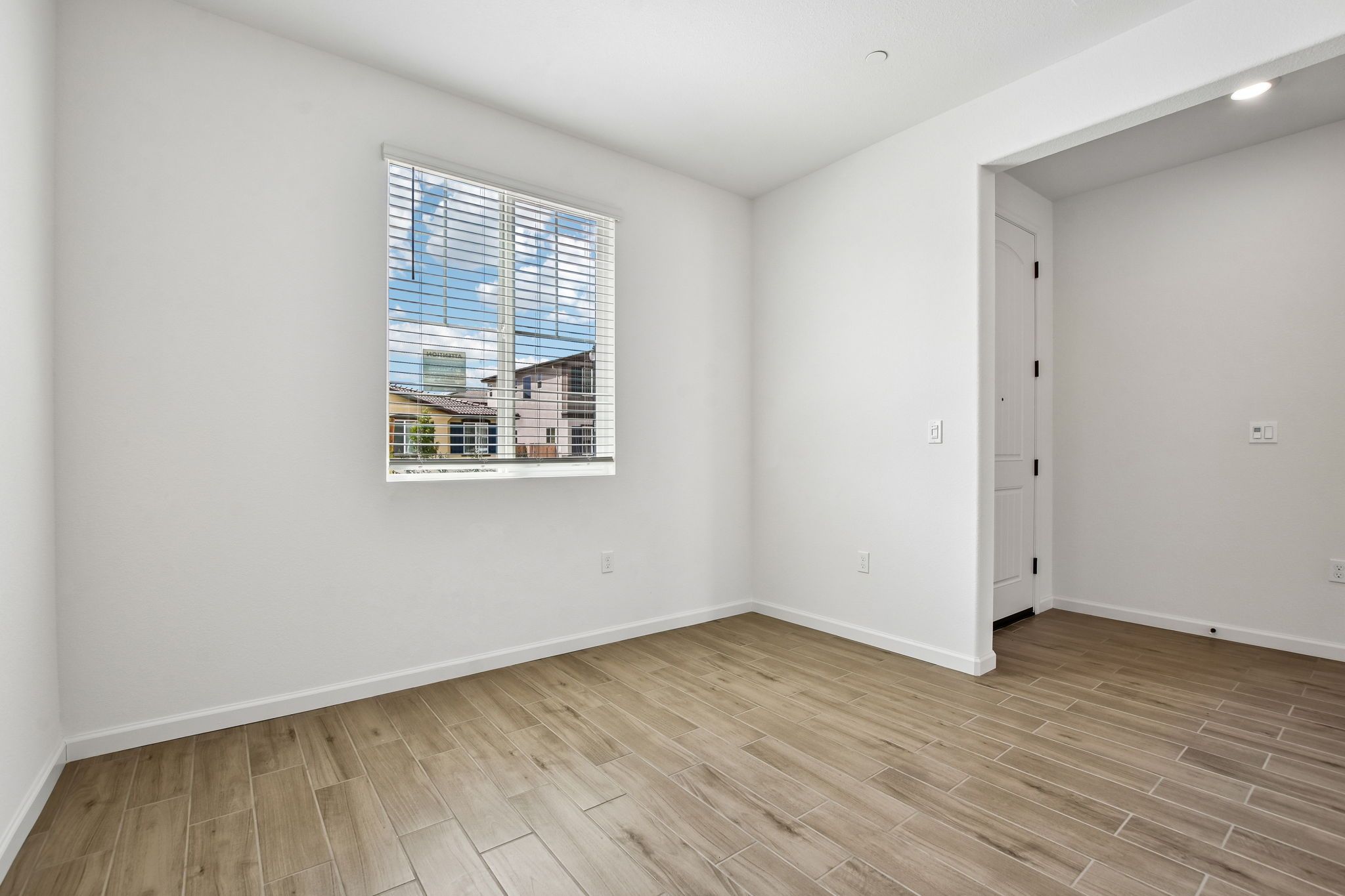 Entry and Flex Space