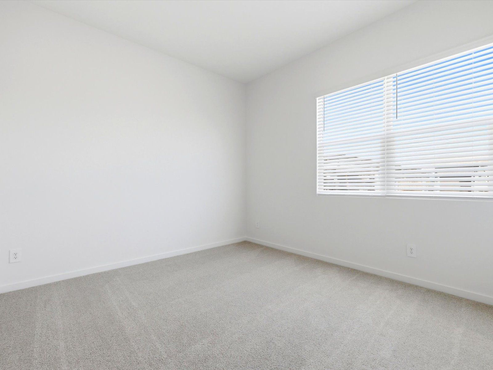 Front Flex Space