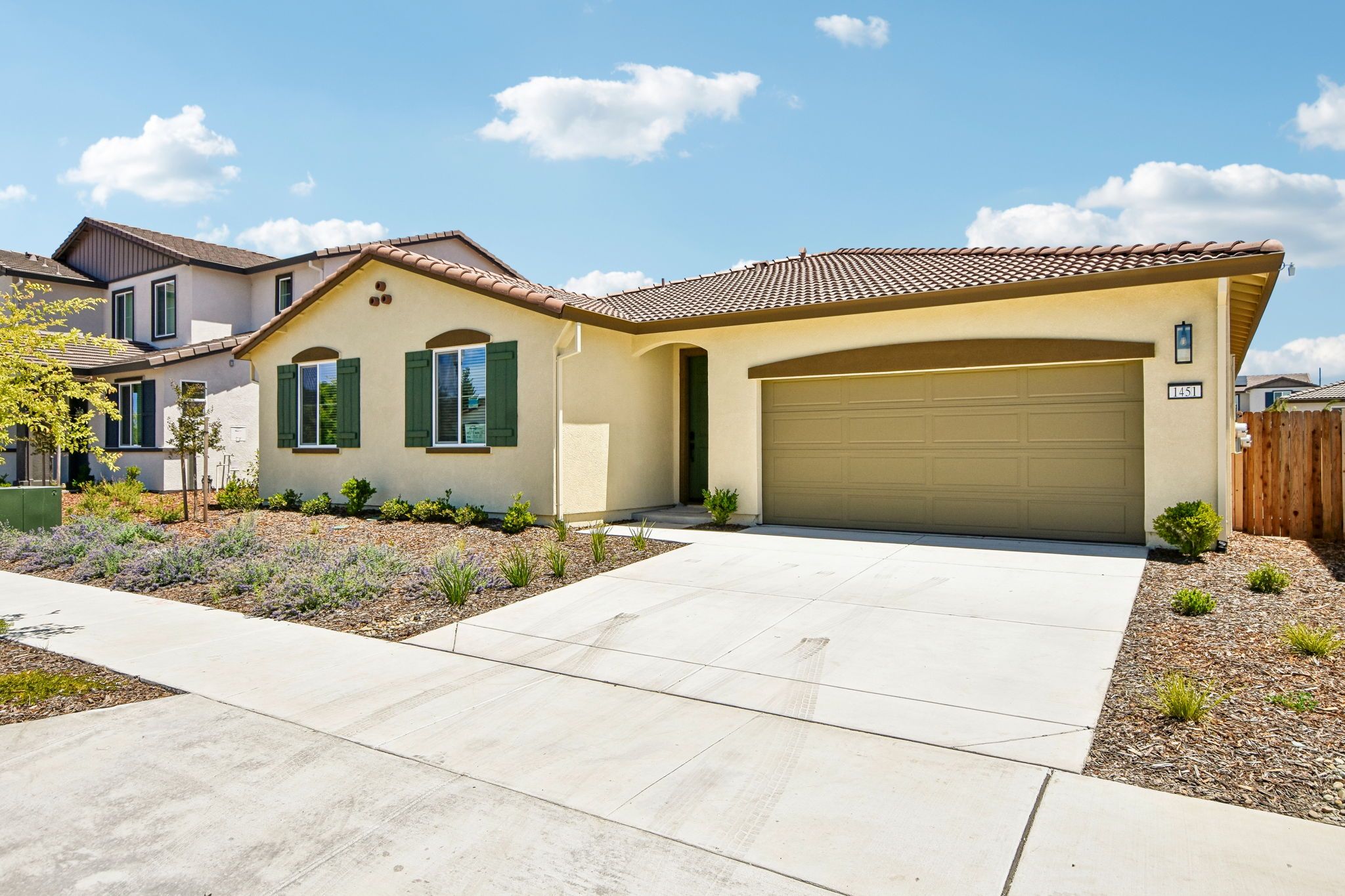 1451 Monkton Way