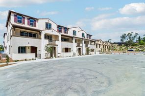 565 Toledo Way (Residence 3)