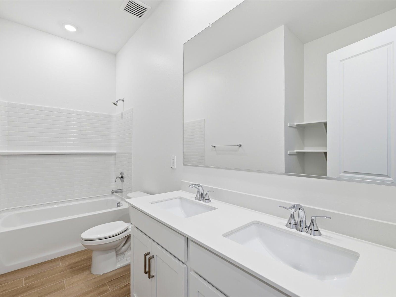The Amber floorplan interior photo taken at a Meritage Homes community in Goodyear, AZ.