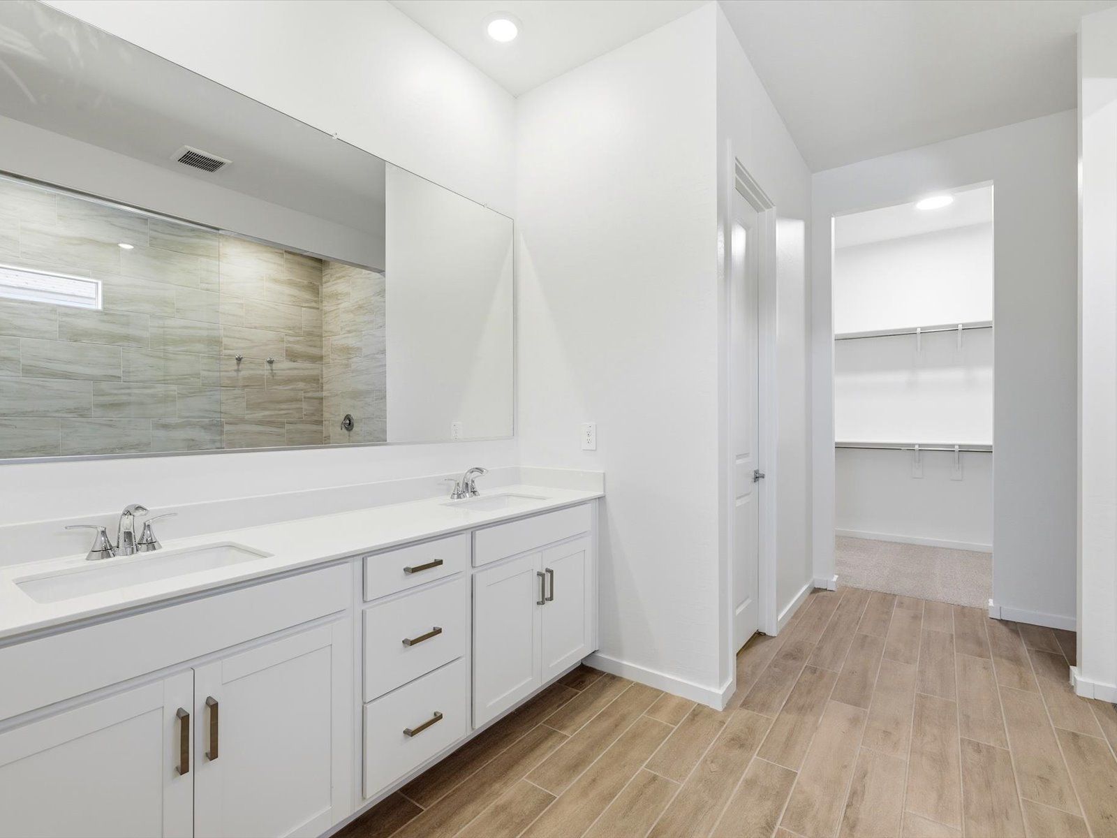 The Amber floorplan interior photo taken at a Meritage Homes community in Goodyear, AZ.