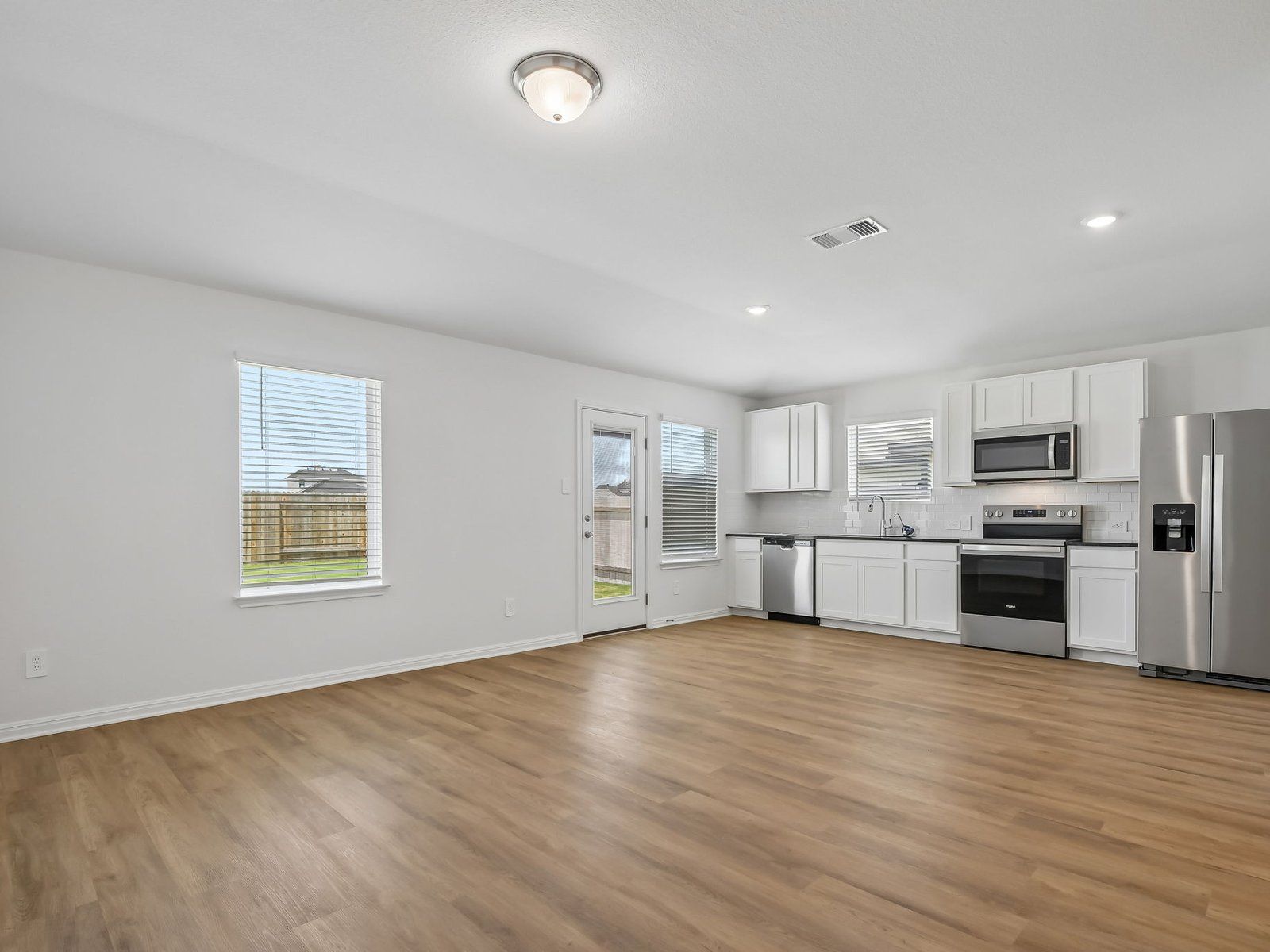 100 Hemp Hill. Jarrell, TX 76537