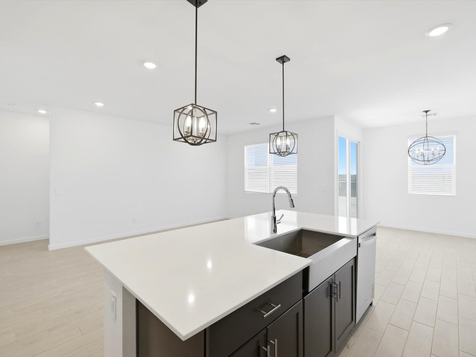 PHX_Bella-Vista-Farms_Holly_Kitchen-Island_C_32984-N-Vineyard-Ave