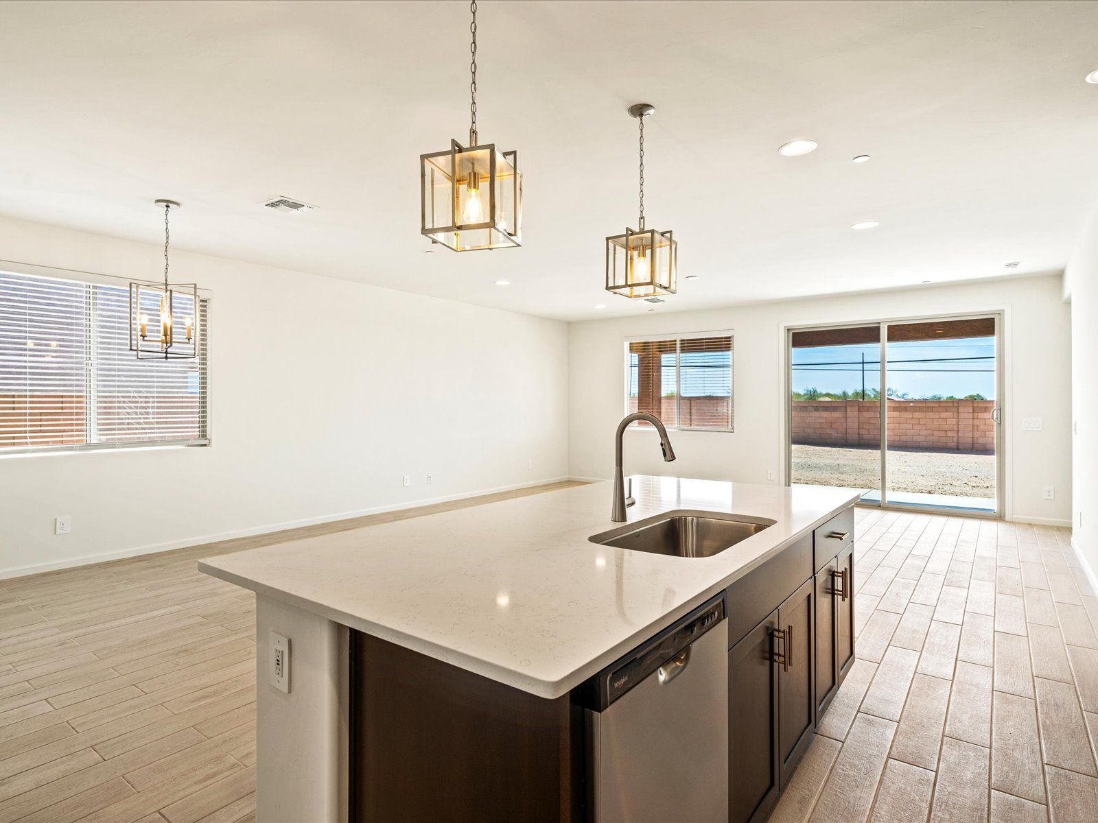 Welcome to the 2960 floorplan.