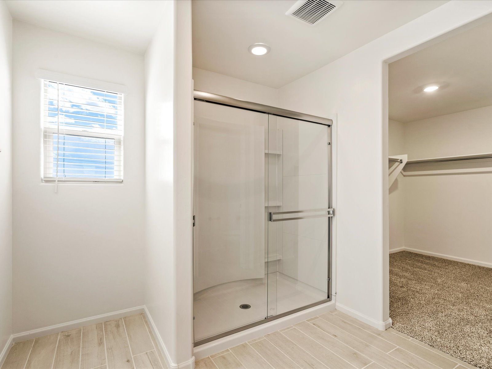 Welcome to the 2960 floorplan.