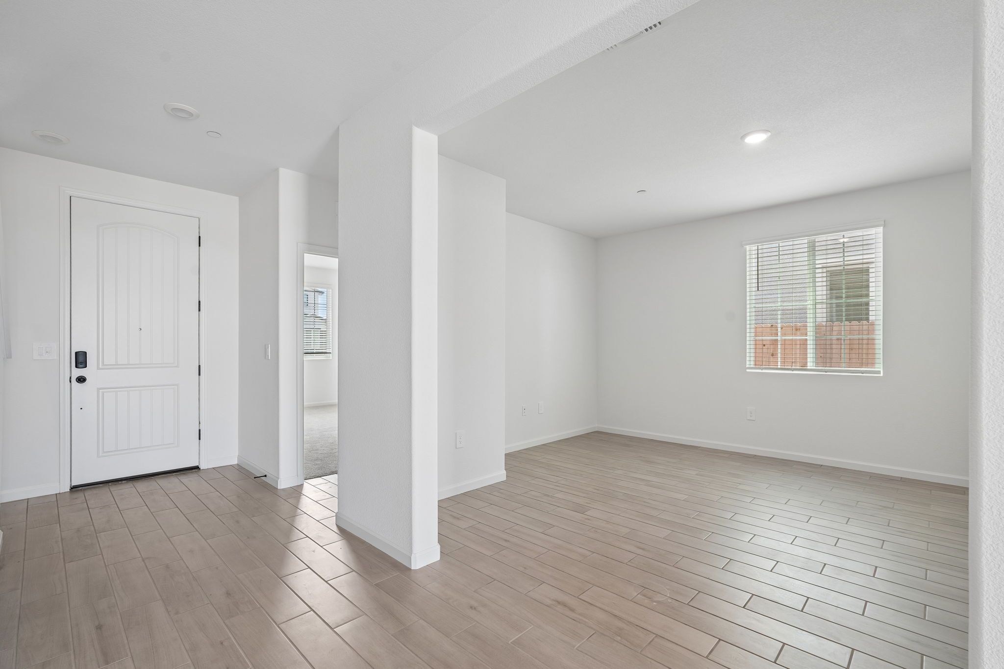Entry and Flex Space