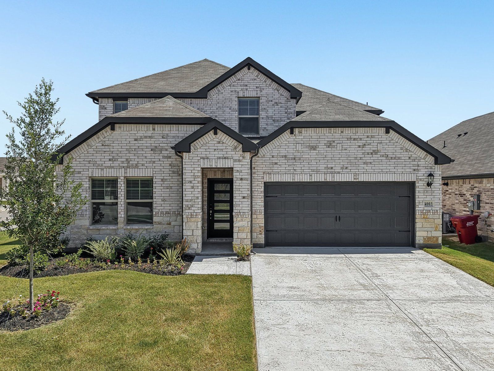 The Pearl - Lakehaven - Signature Series: Farmersville, Texas - Meritage Homes