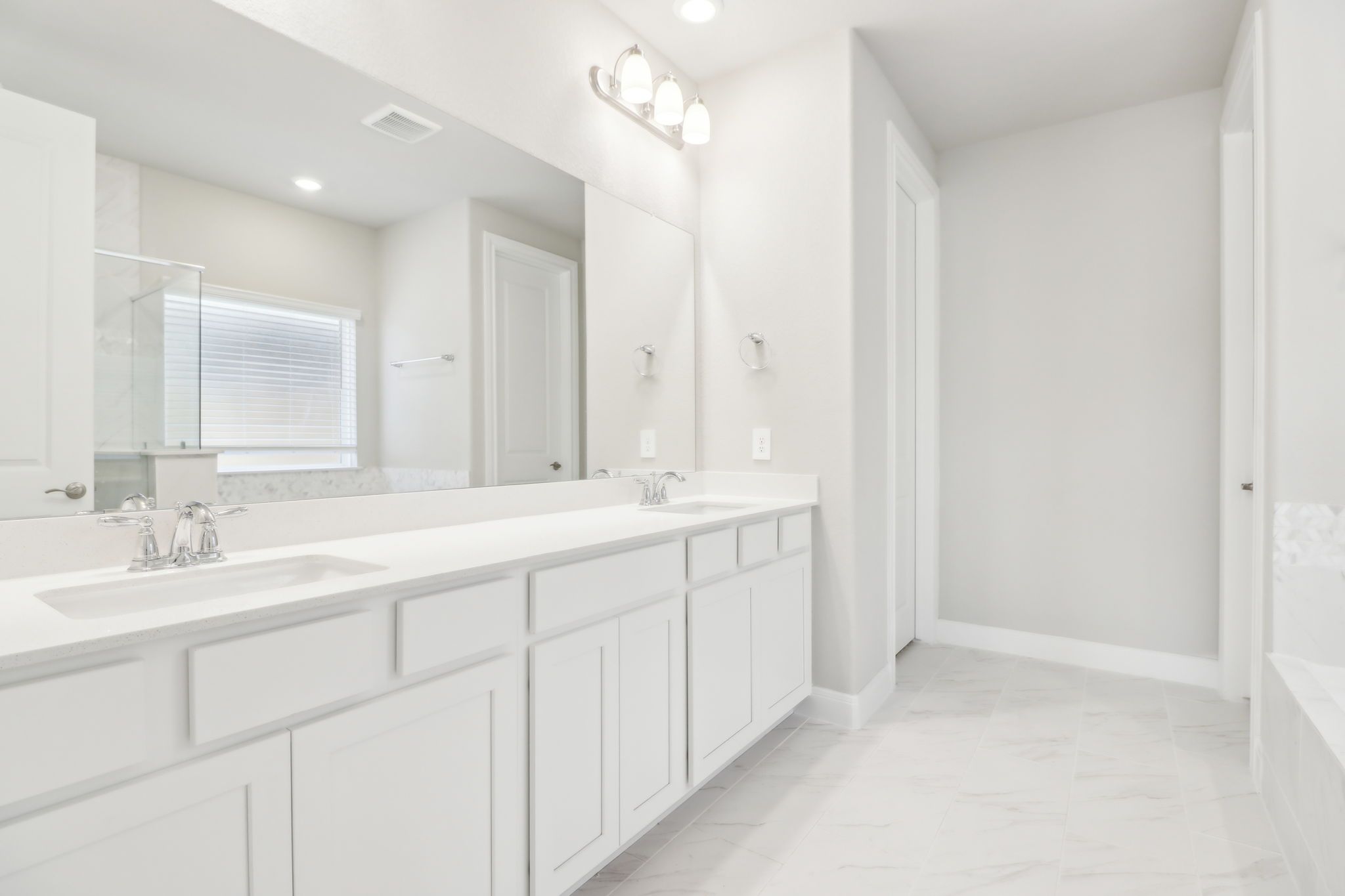 23-web-or-mls-Houston - Montgomery Oaks - 1816 Velvet Oak Ln - 018.jpg