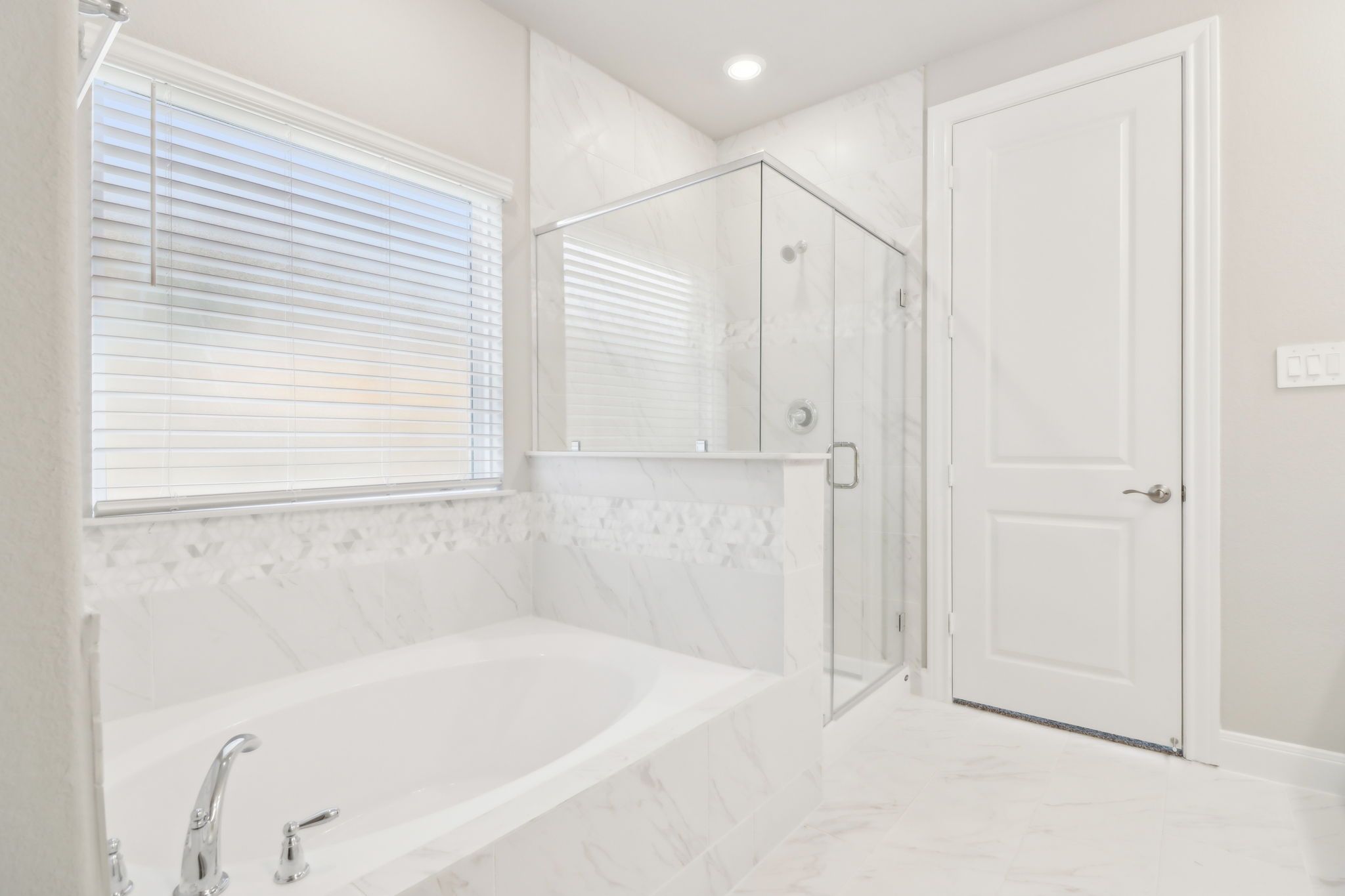 24-web-or-mls-Houston - Montgomery Oaks - 1816 Velvet Oak Ln - 019.jpg
