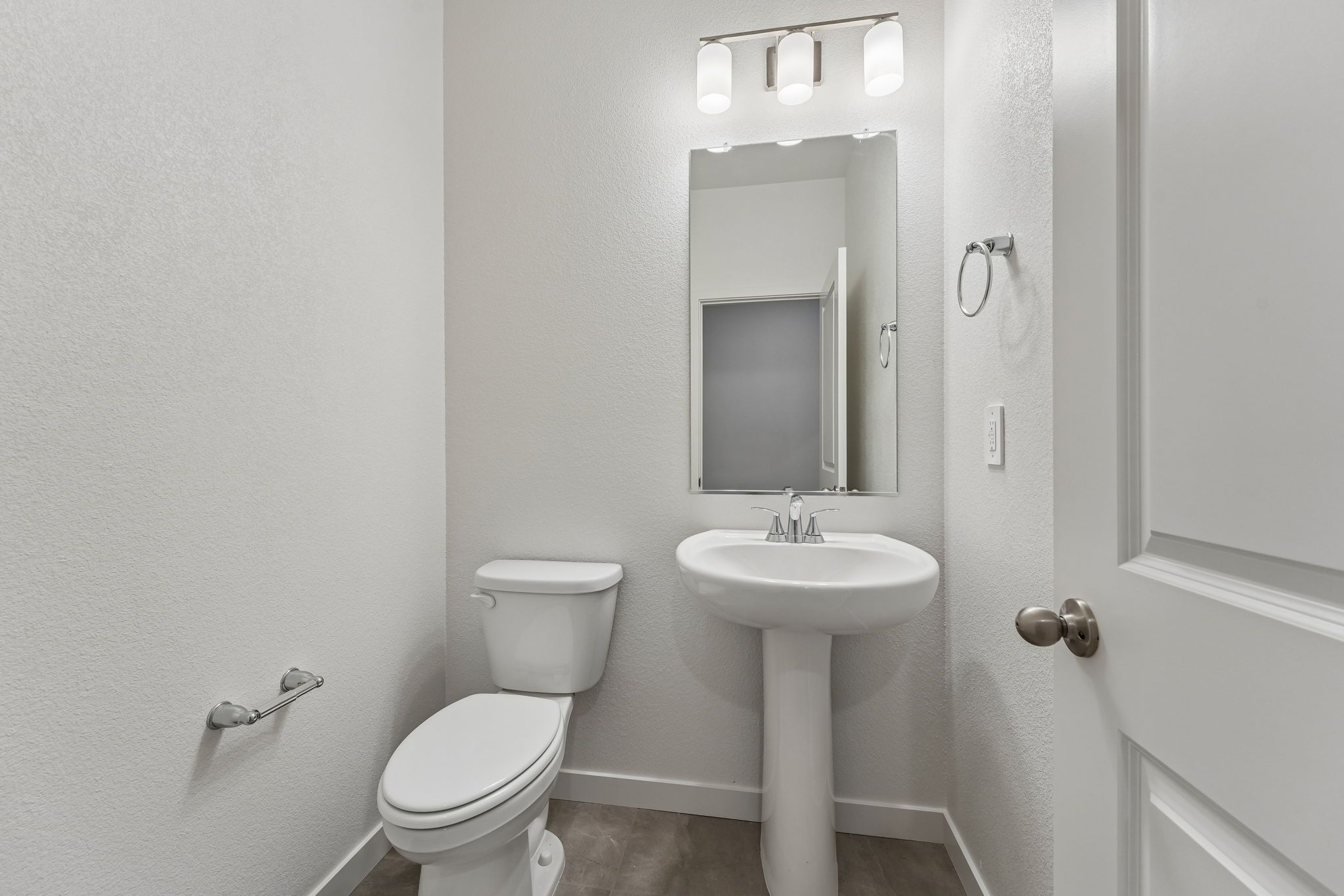 Pwoder Room