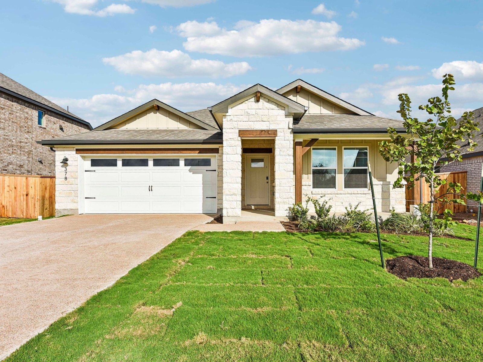 378 Callahan Loop Front Exterior