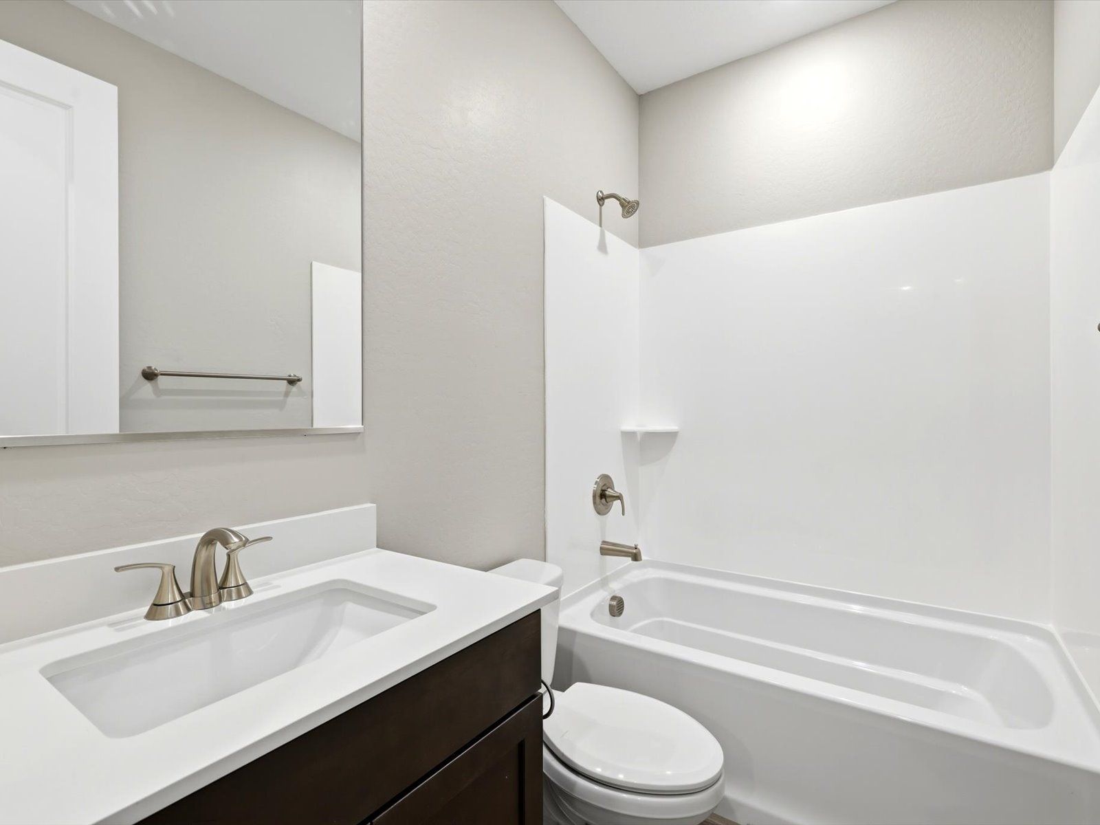 PHX_White-Tank-Foothills_Bailey_Bathroom_E_8078-N-185th-Dr