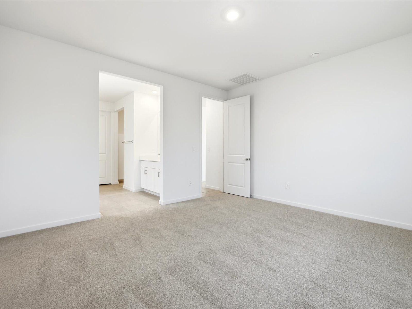 PHX_Allure-Vista_Bedroom_24442-Grove-St