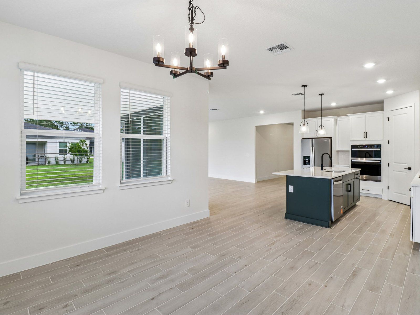 Dining room in the Coral floorplan